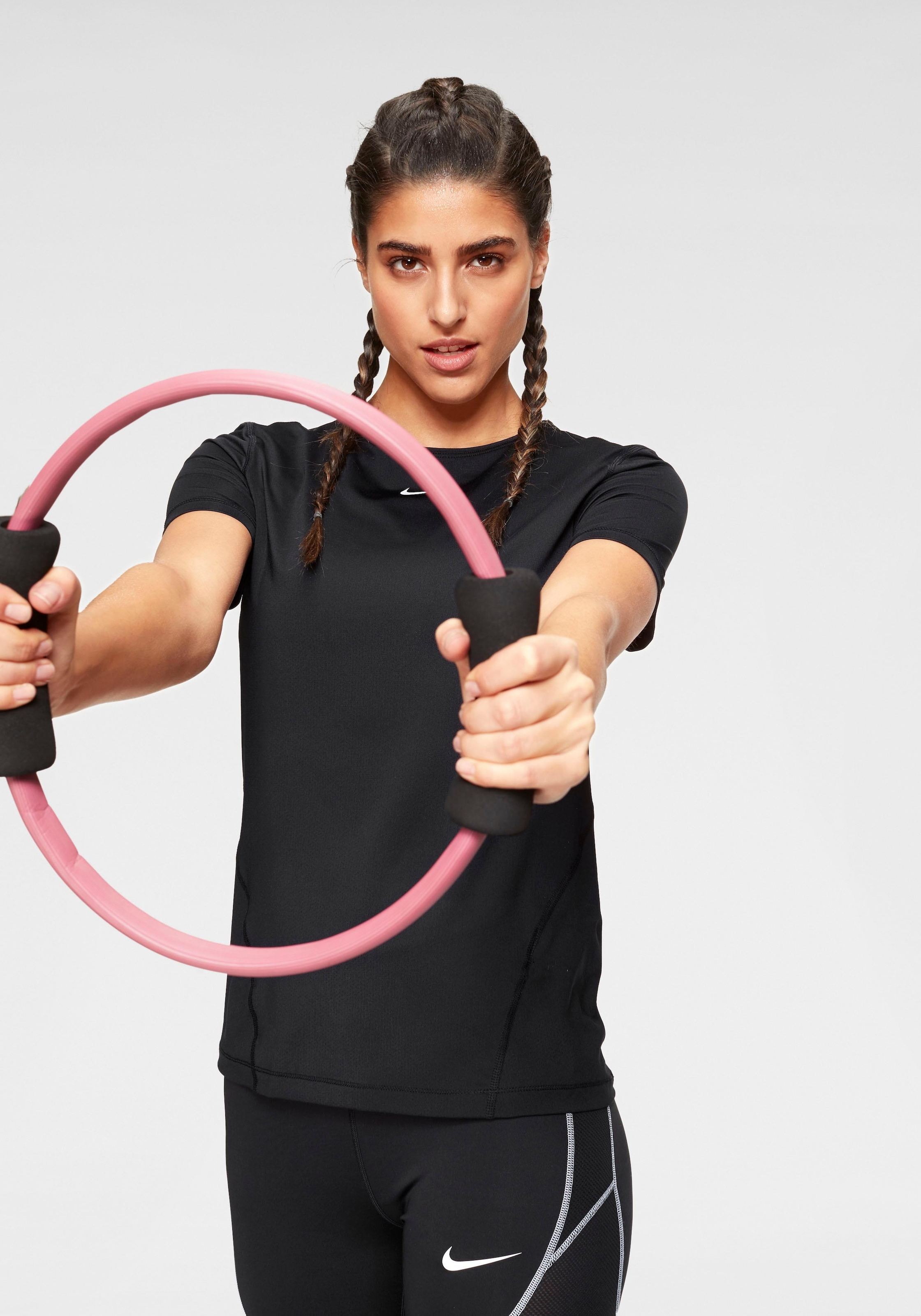 Nike Funktionsshirt »WOMEN NIKE PERFORMANCE TOP SHORTSLEEVE ALL OVER MESH«,  DRI-FIT Technology kaufen | BAUR