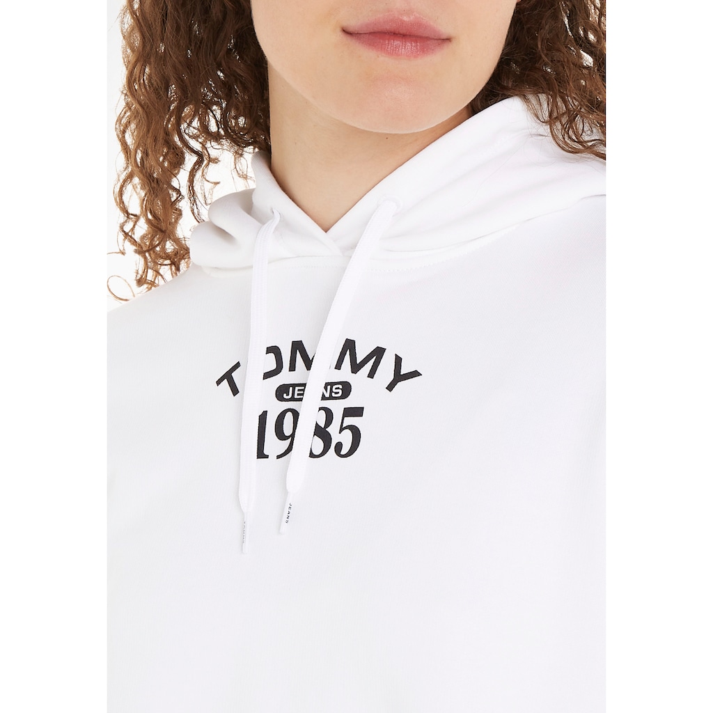 Tommy Jeans Kapuzensweatshirt »TJW RLX ESSENTIAL LOGO 2 HOODIE«, mit Tommy Jeans Markendruck auf der Brust