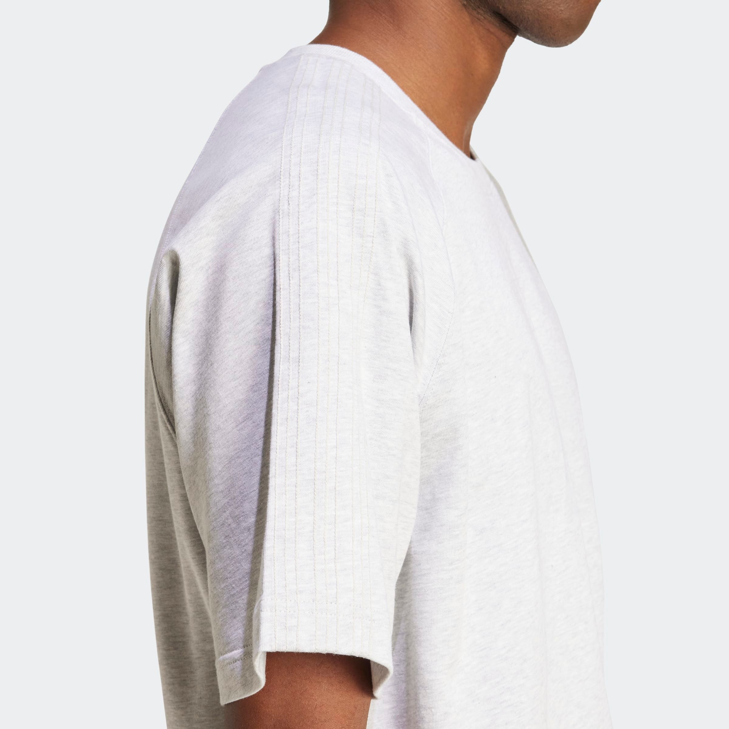 Thumbnail - adidas Originals T-Shirt "P ESS TEE" sportlicher Stil, Kurzarm, lockere Passform, aus Baumwolle