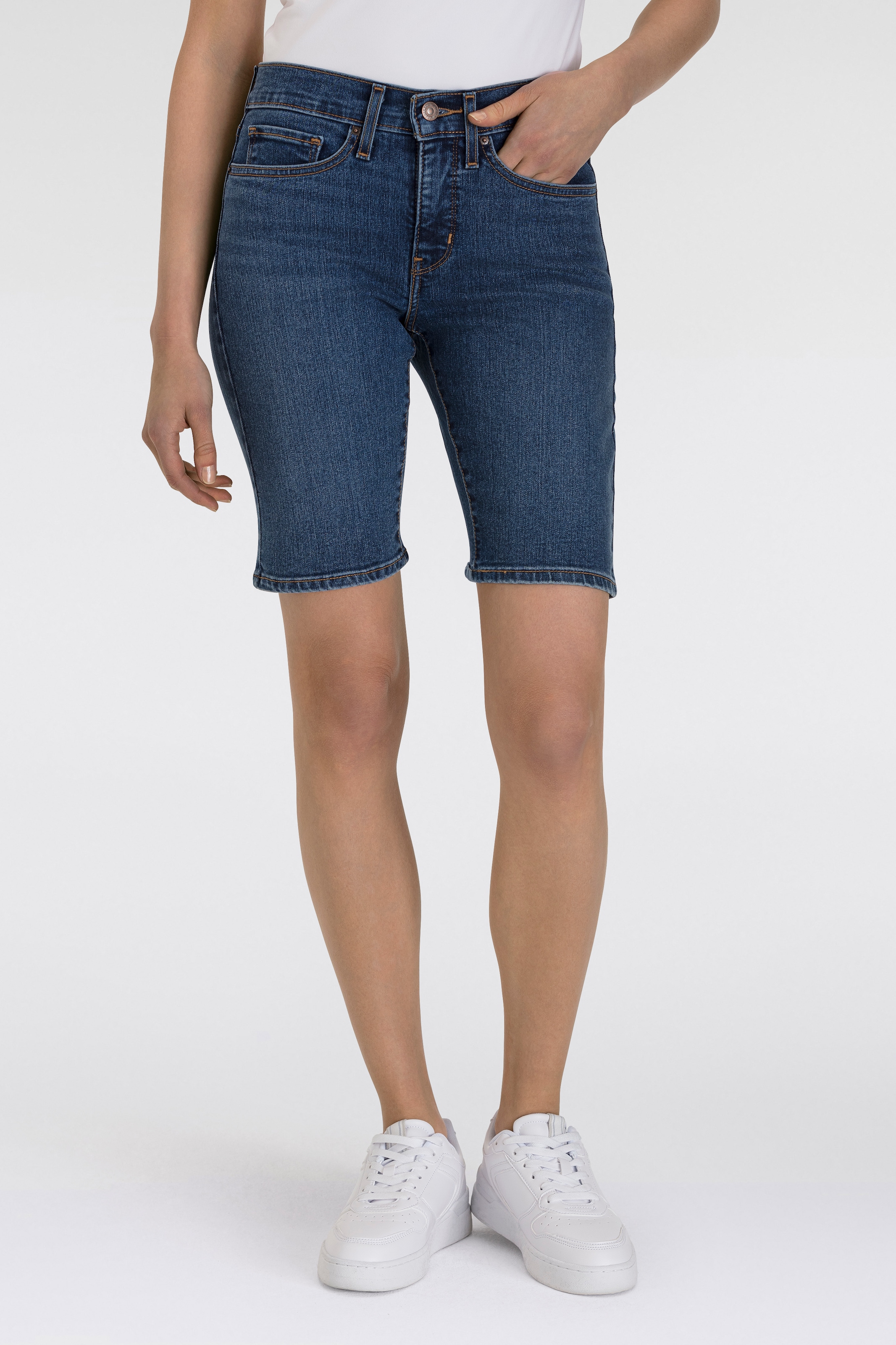Levis Shorts "SHAPING BERMUDA", Sommerhose im Five-Pocket Style günstig online kaufen