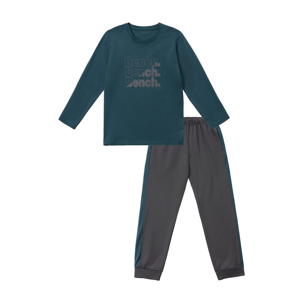 Bench. Pyjama, (2 tlg., 1 Stück), mit großem Frontdruck und kontrastfarbigem Einsatz am Bein