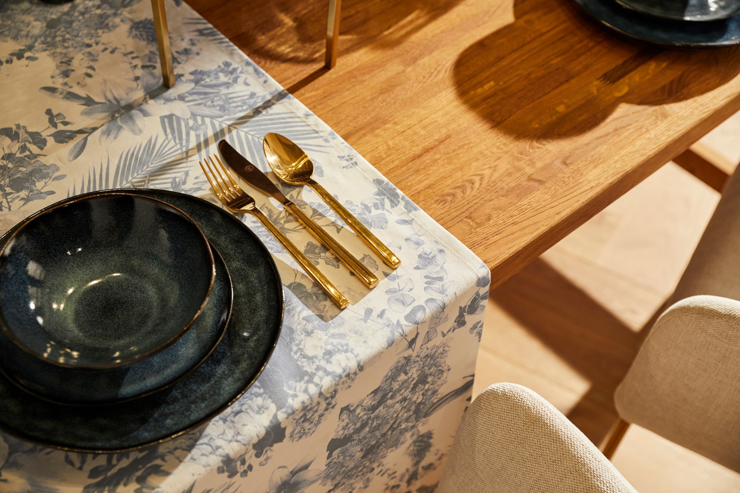 Guido Maria Kretschmer Home&Living Besteck-Set »GMK, Golden Look«, (Set, 30 tlg.), Tafelbesteck, Präsentschachtel, PVD gold mattiert