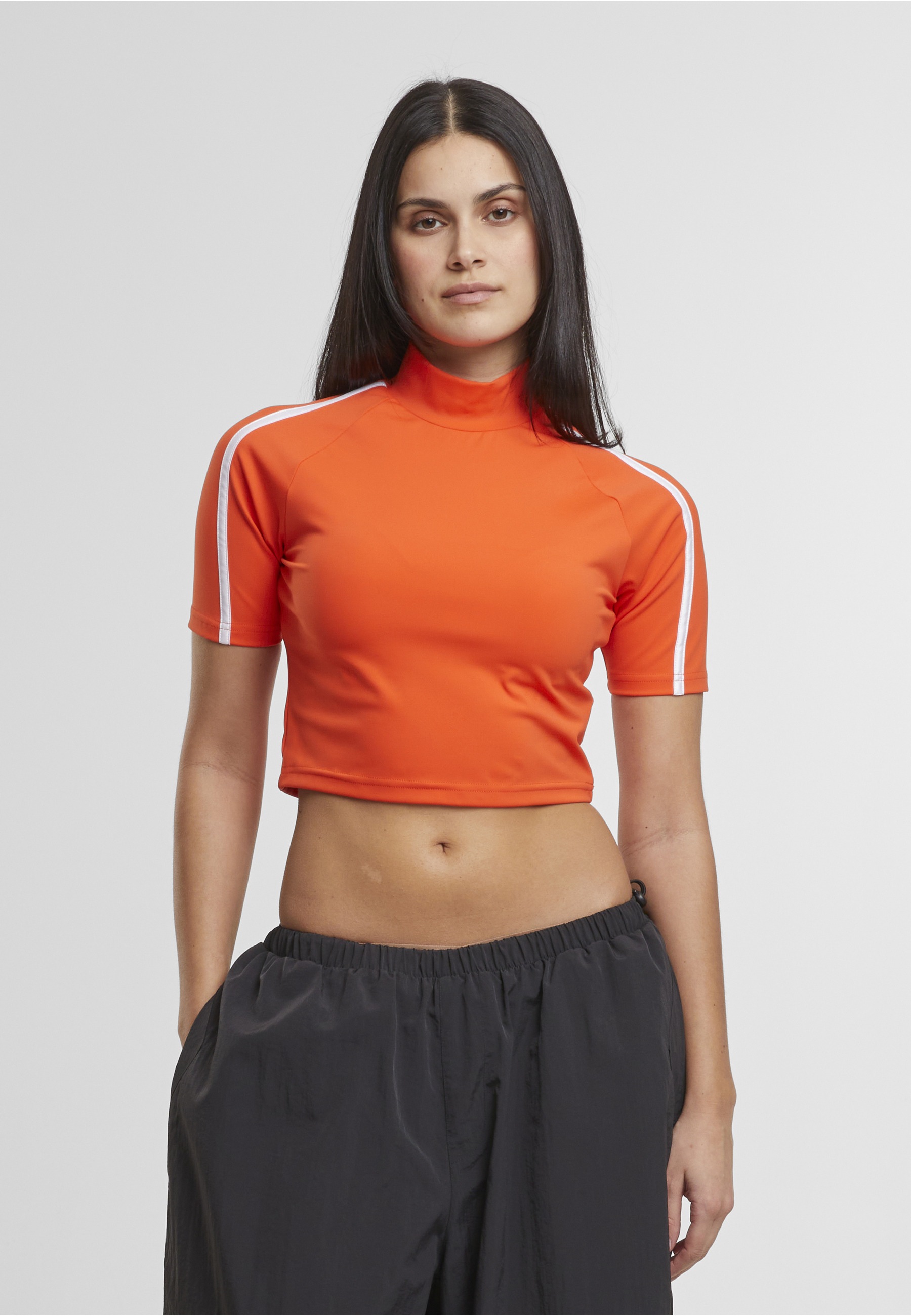 Thumbnail - URBAN CLASSICS T-Shirt "Urban Classics Ladies High Neck Short Tee" 1 Stk.