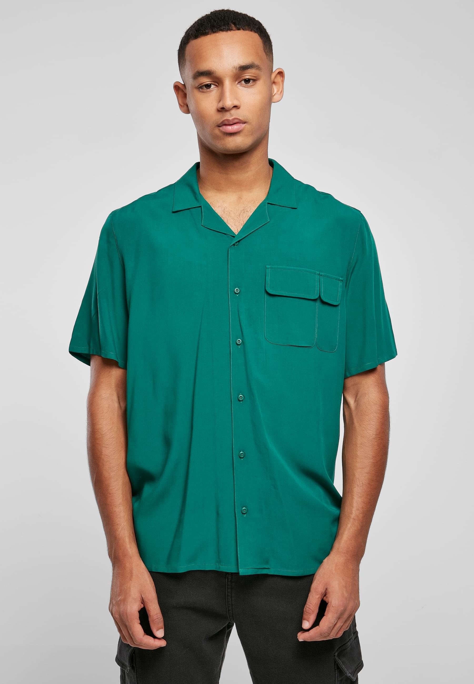 URBAN CLASSICS Langarmhemd »Urban Classics Herren Viscose Camp Shirt«, (1 tlg.)