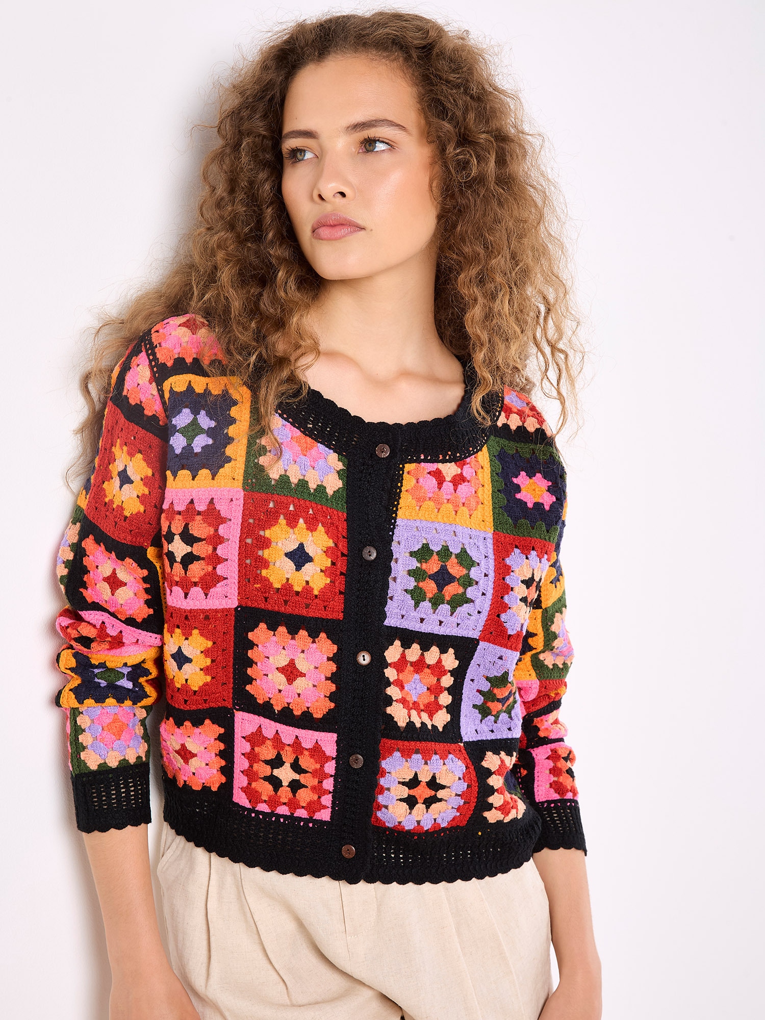 Apricot Cardigan "Cardigan" mit bunten Häkelquadraten
