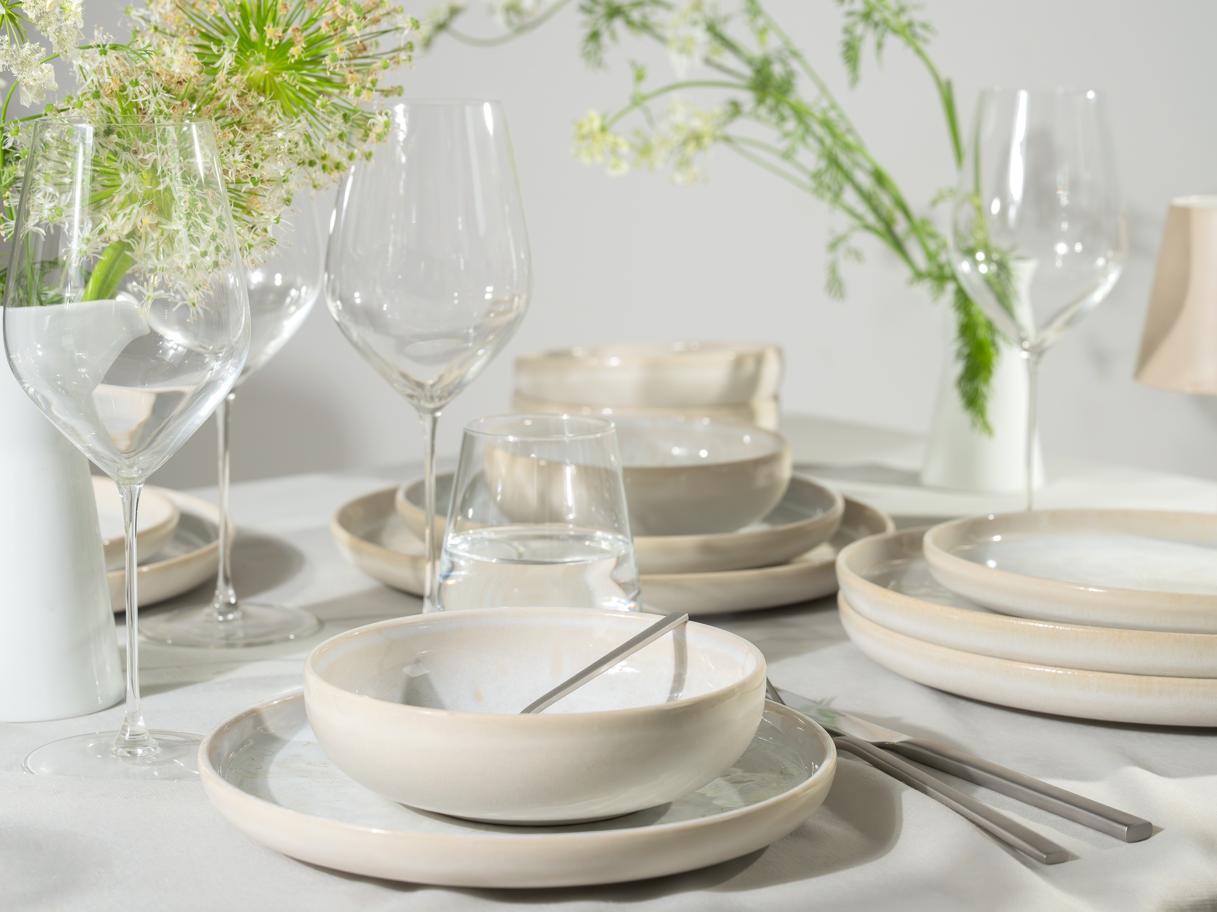CreaTable Teller-Set »Yuki, Geschirr-Set, 12-tlg.« Sanfter Weißton, Spülmaschinengeeignet, mikrowellengeeignet