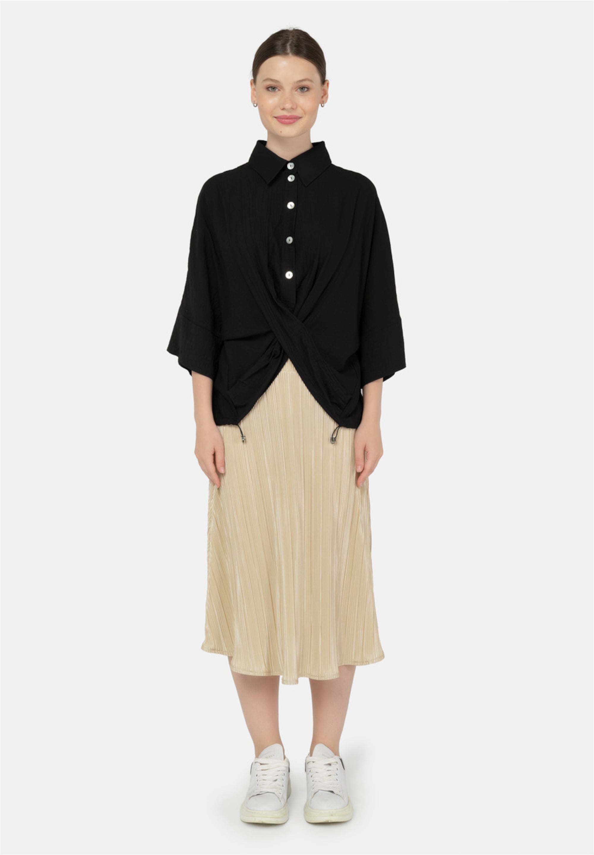 freshlions Klassische Bluse "Maya" 1 Stk. mit kurzem Schnitt günstig online kaufen