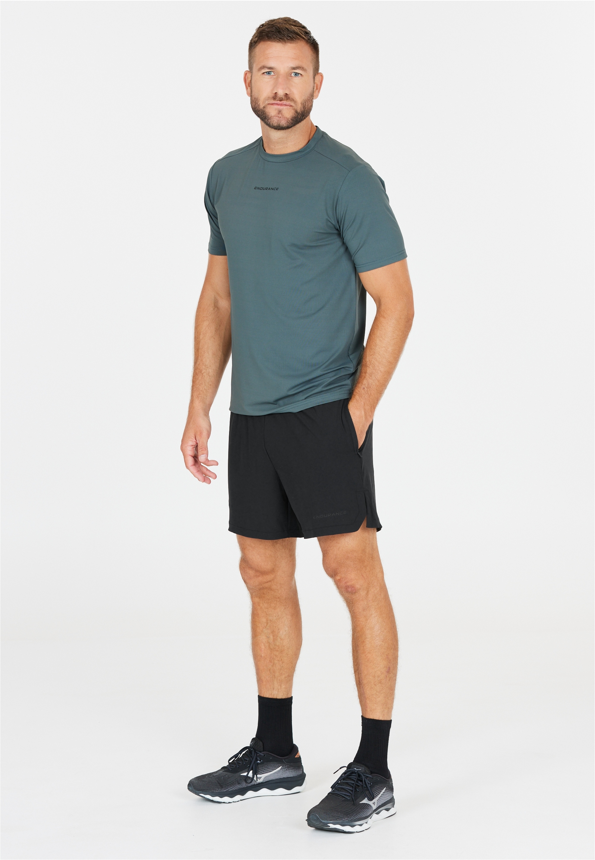 ENDURANCE Shorts »Dyne«, Mit Stretchfunktion und antistatischer Behandlung