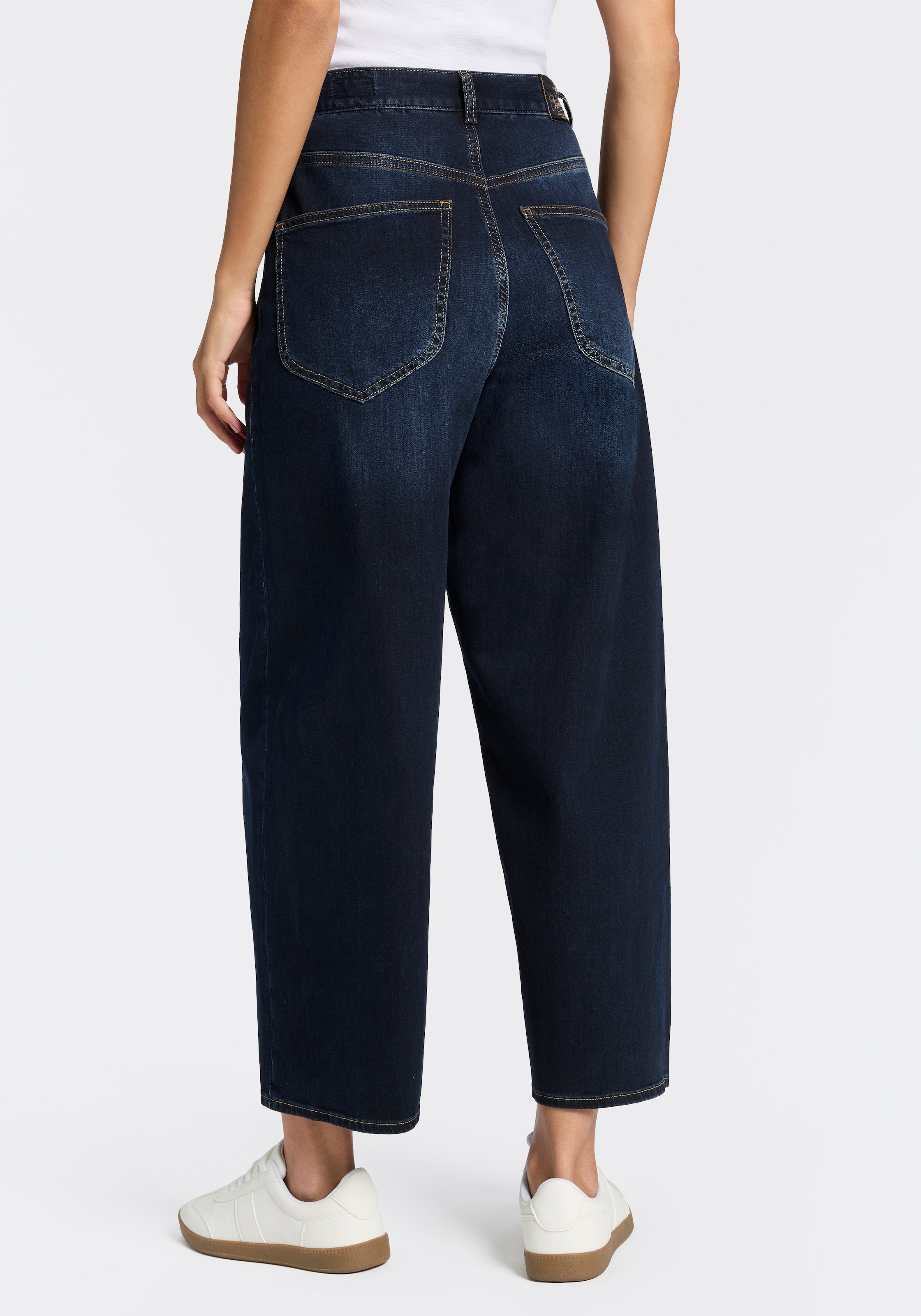 Herrlicher Loose-fit-Jeans »Meryll Denim Light« O-Shape mit aufgesetzten Taschen
