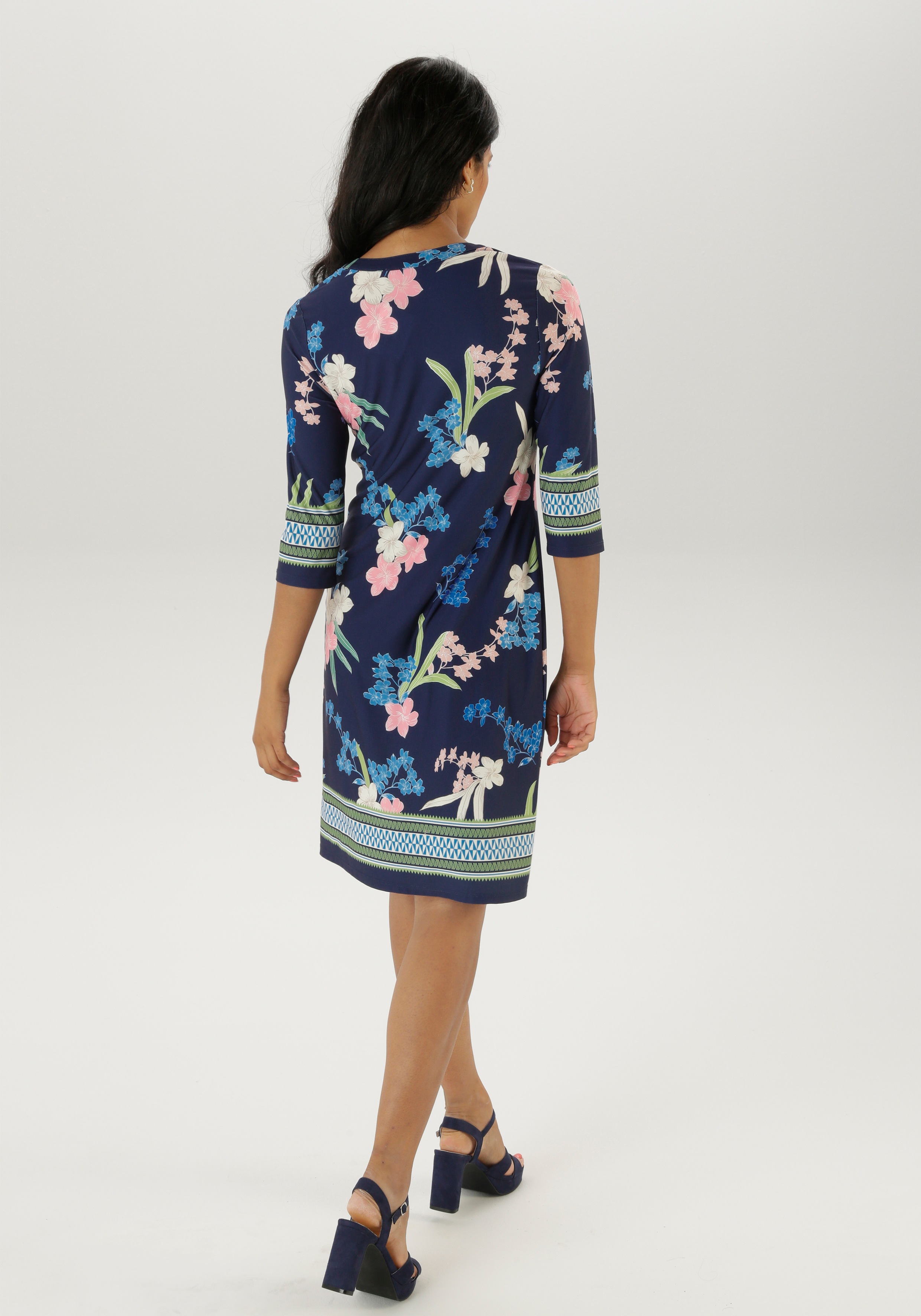 Thumbnail - Aniston SELECTED Jerseykleid, mit modisch gemusterter Zickzack Bordüre