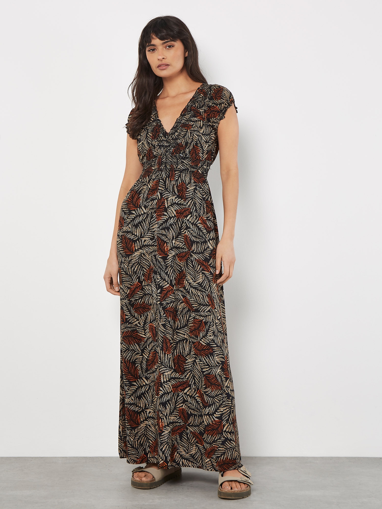 Apricot Maxikleid »Maxikleid« mit Smokdetails