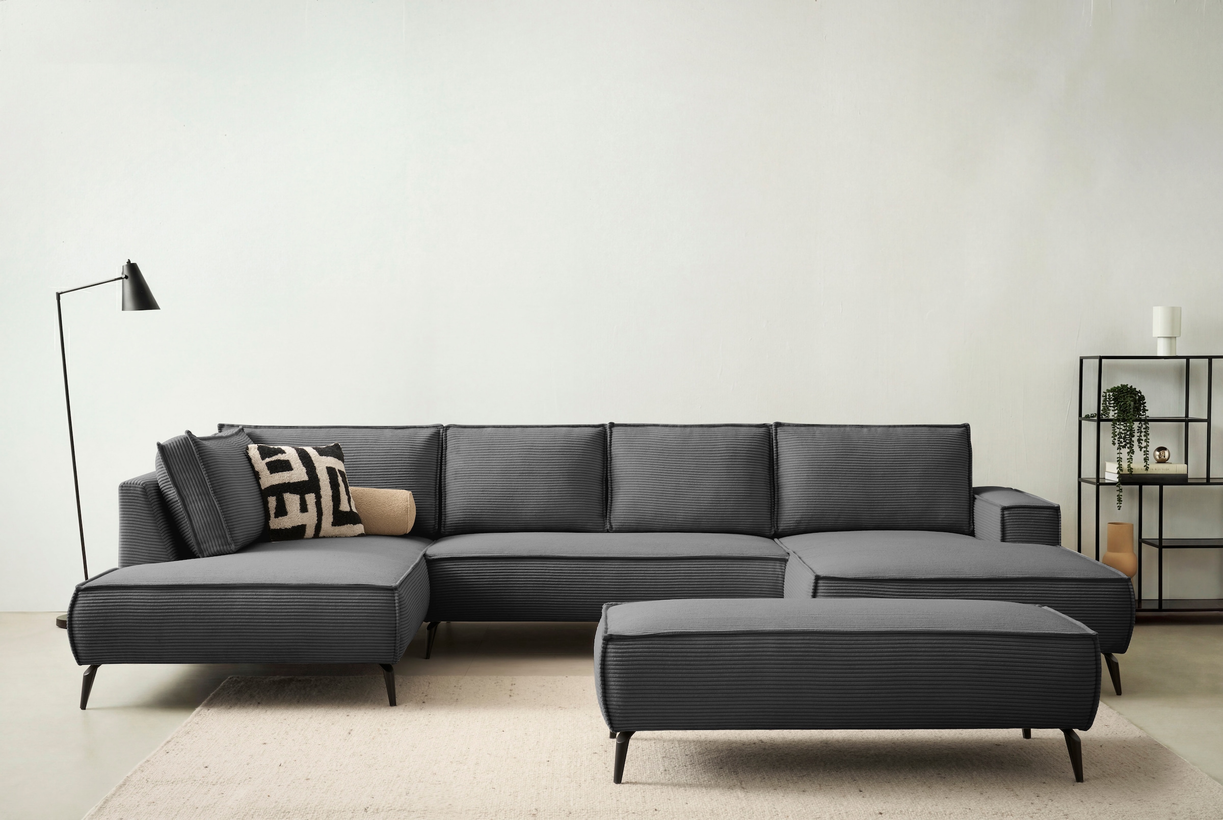 Home affaire Wohnlandschaft »Tvinnu, moderne U-Form, Couch in Cord oder Webstoff in Leinenoptik« Recamiere rechts/links, schwarze Metallfüße, bequeme Sitz-/Liegefläche