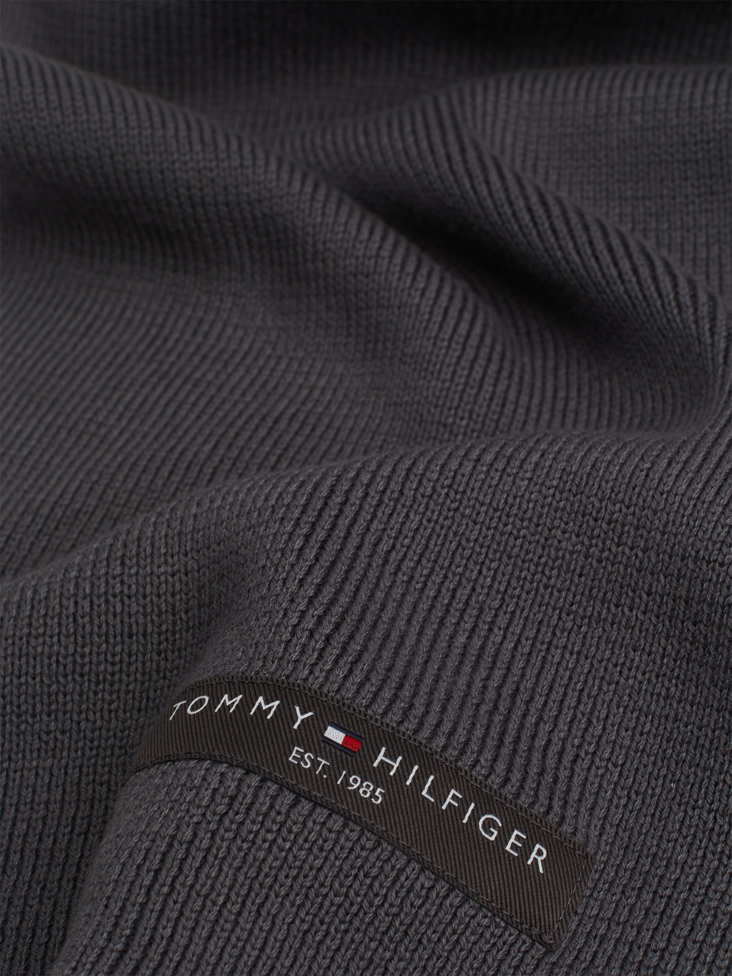 Tommy Hilfiger Strickschal »TH FOUNDATION COTTON SCARF«, mit Logopatch