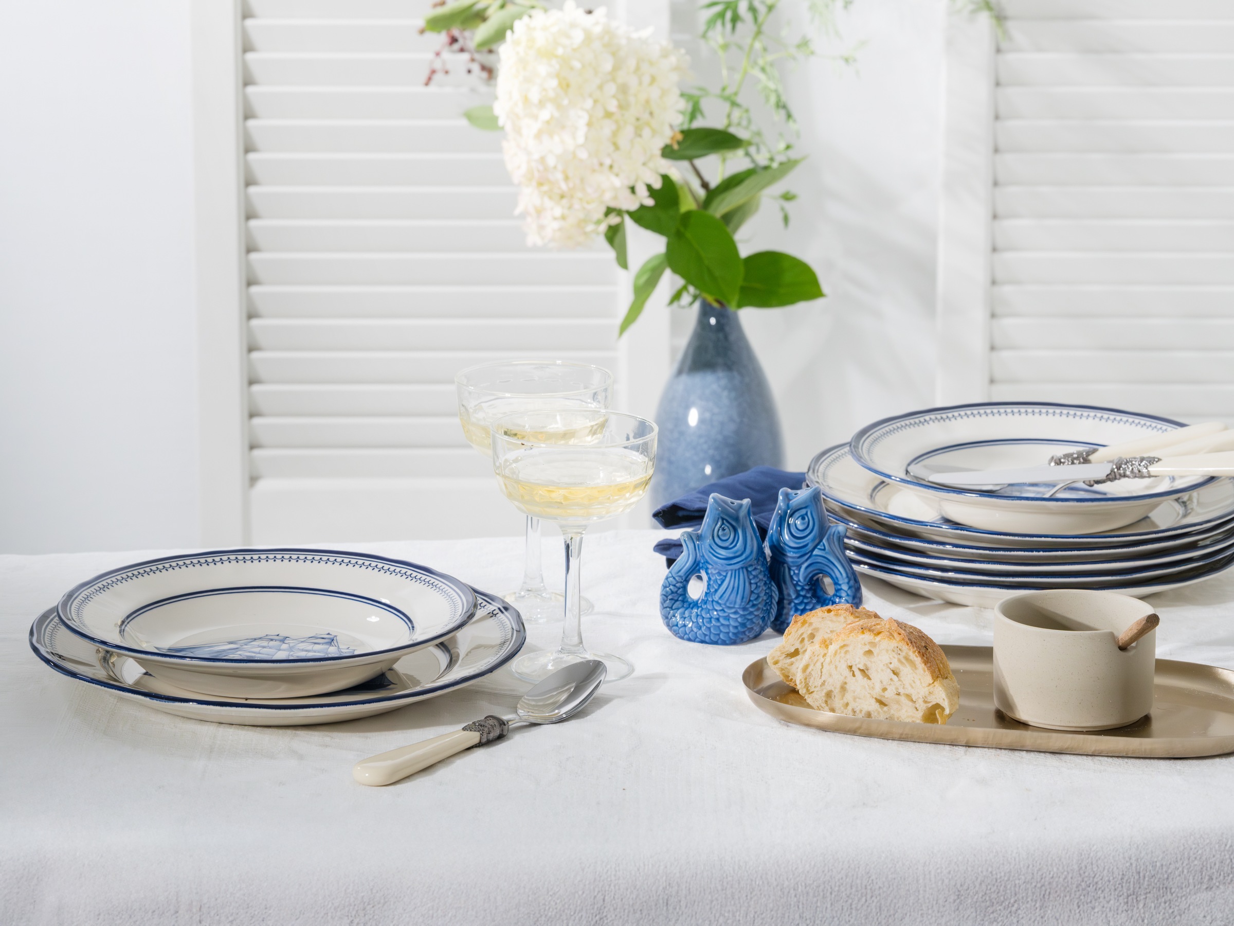 CreaTable Tafelservice »Segelschiff, Service 12-tlg.« Elegante Fahnenform, Schiffsdekor