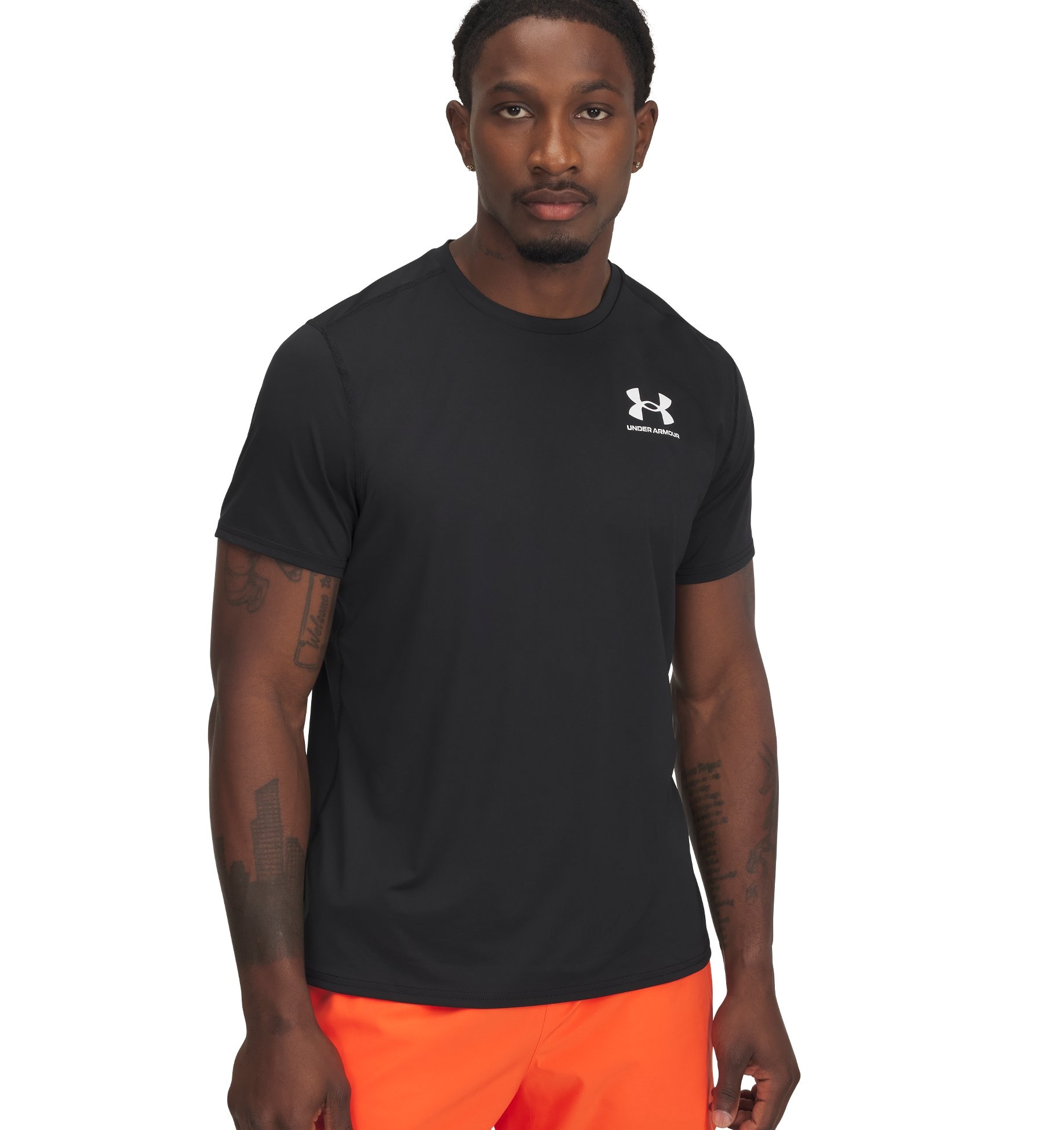 Under Armour Trainingsshirt "UA HEATGEAR FITTED SS" mit 4-Wege-Stretch, atmungsaktiv, schnell trocknend, Slim Fit Passform