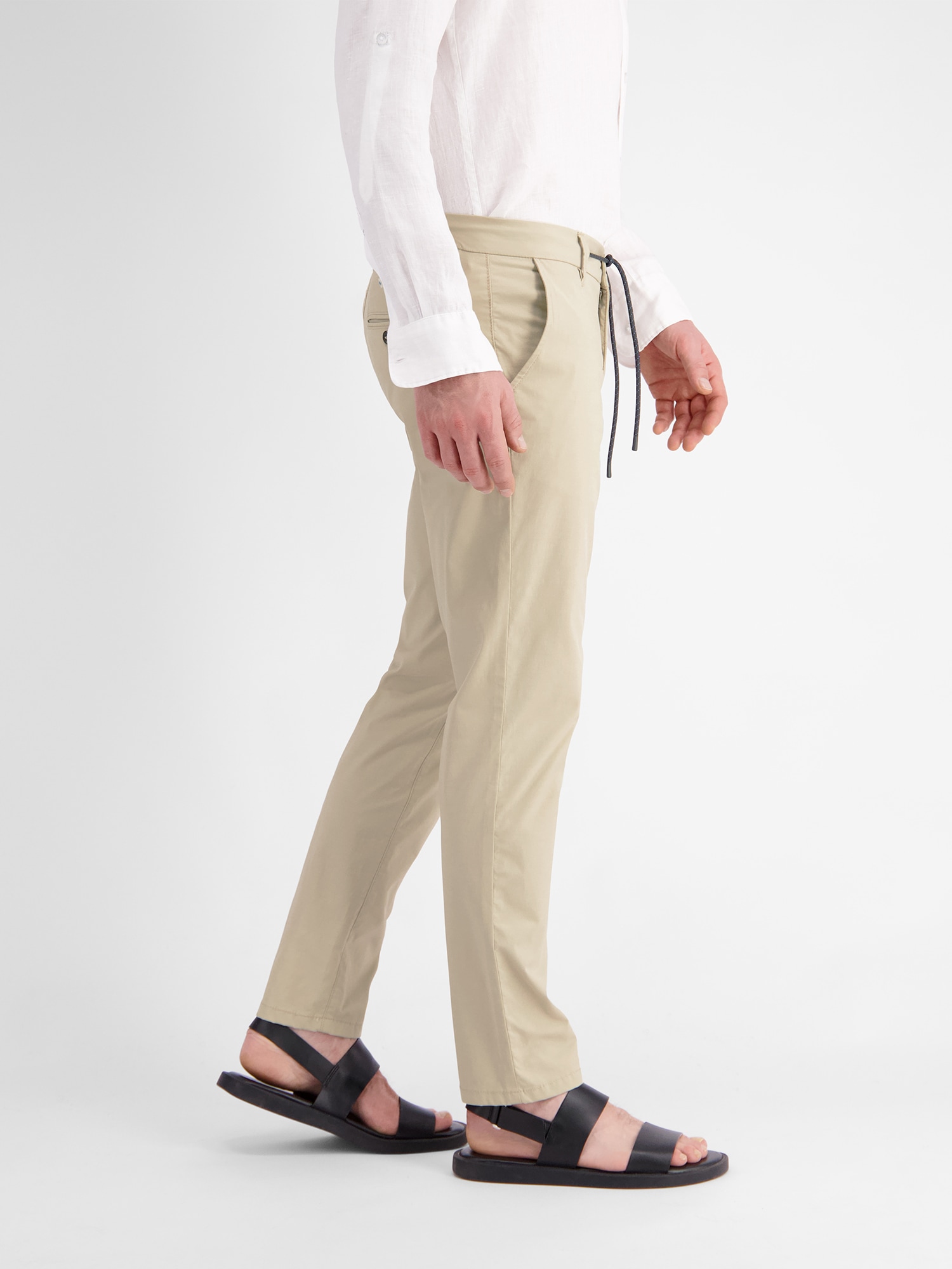 LERROS Chinohose »LERROS Leichte Hyper-Stretch Chino in Quick-Dry-Funktionalität«