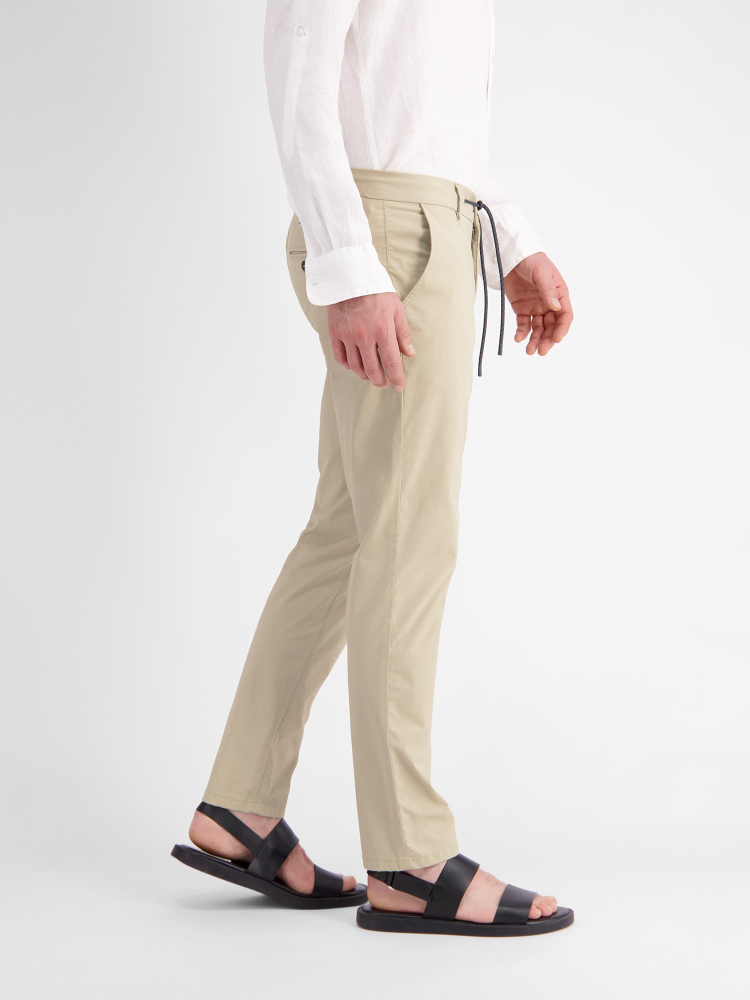 Thumbnail - LERROS Chinohose "LERROS Leichte Hyper-Stretch Chino in Quick-Dry-Funktionalität"
