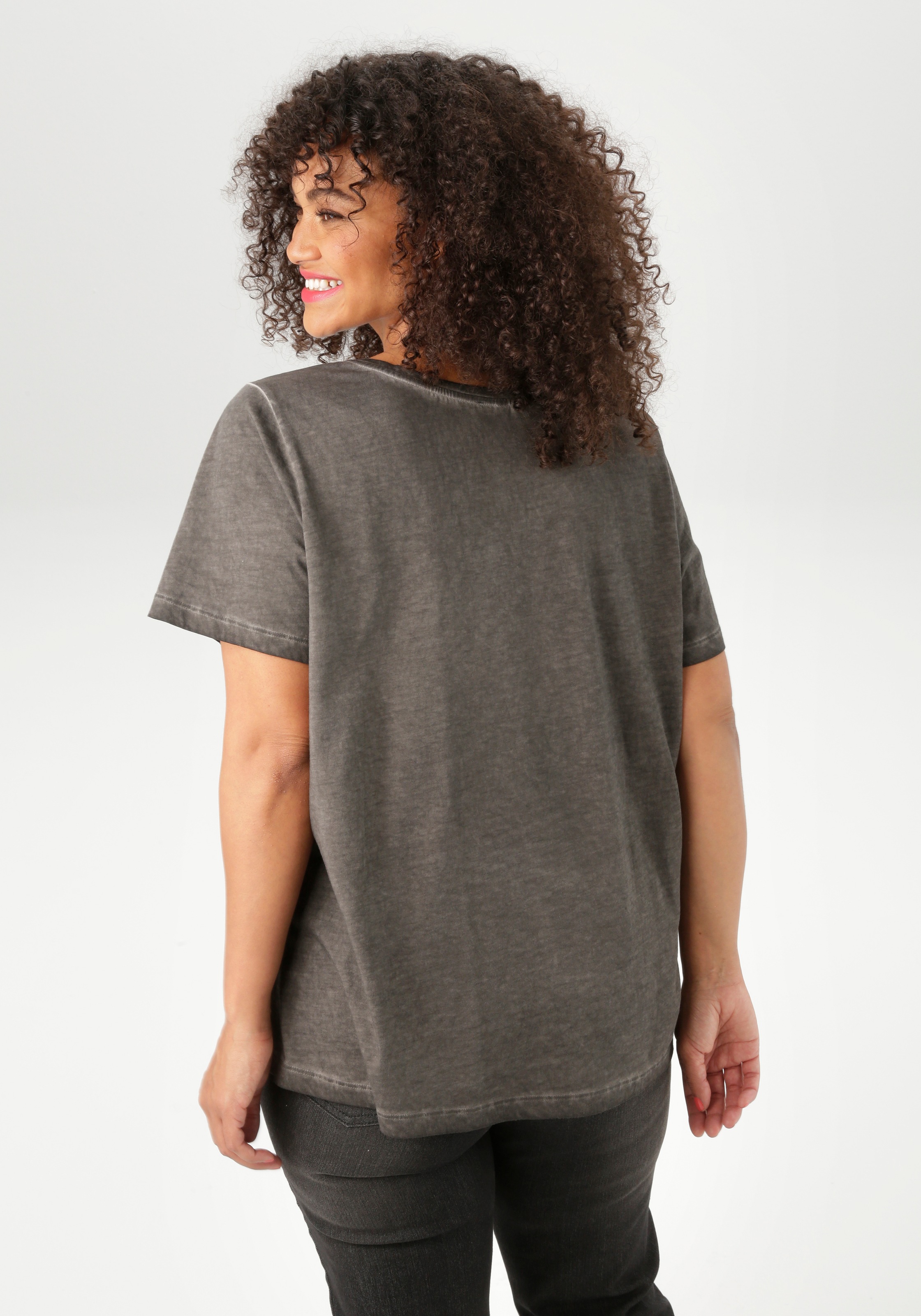 Aniston PLUS T-Shirt, mit edlem Druckmotiv - NEUE KOLLEKTION günstig online kaufen
