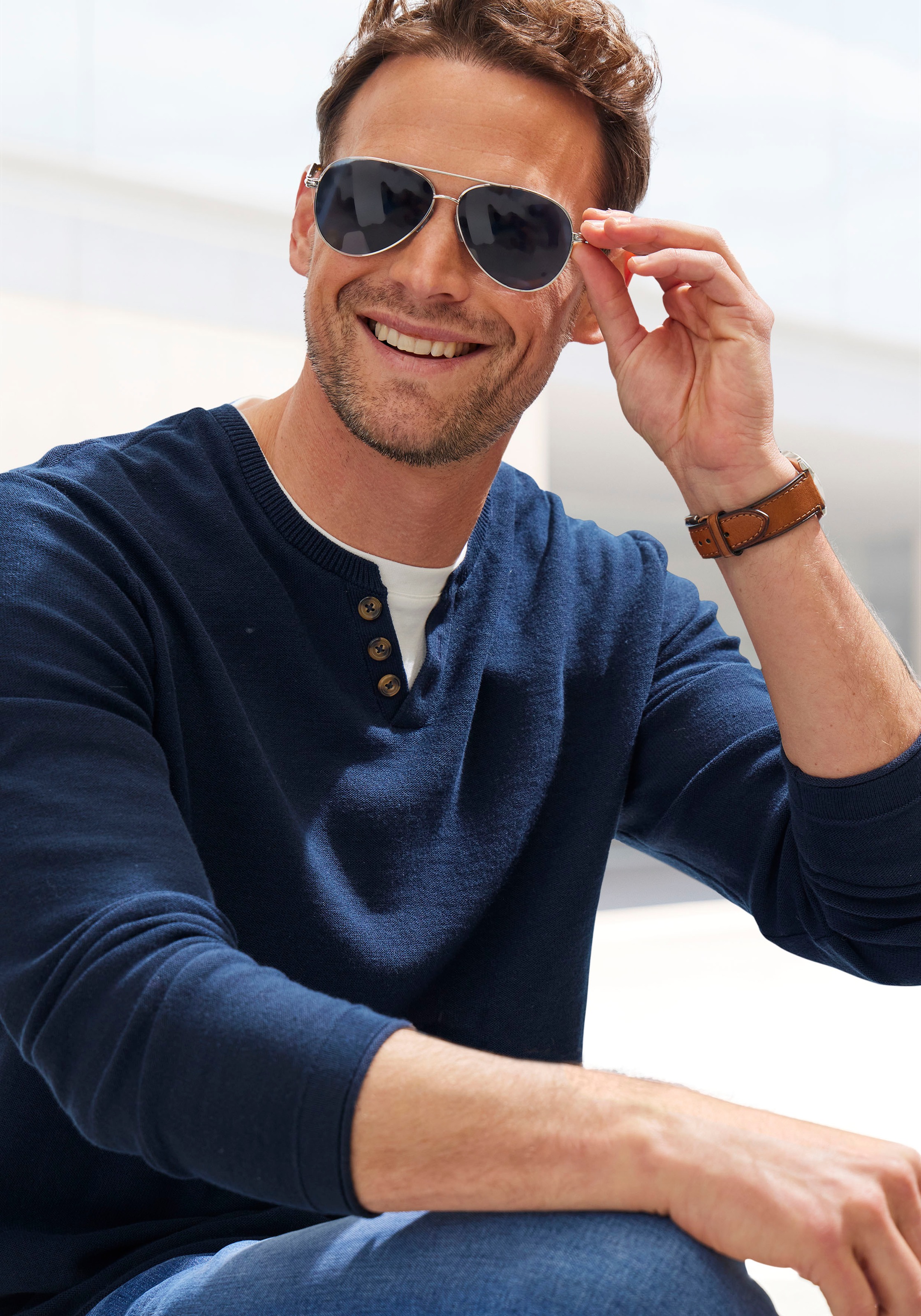 H.I.S Strickpullover, Pullover mit hochwertiger Halslochverarbeitung in double-layer Optik