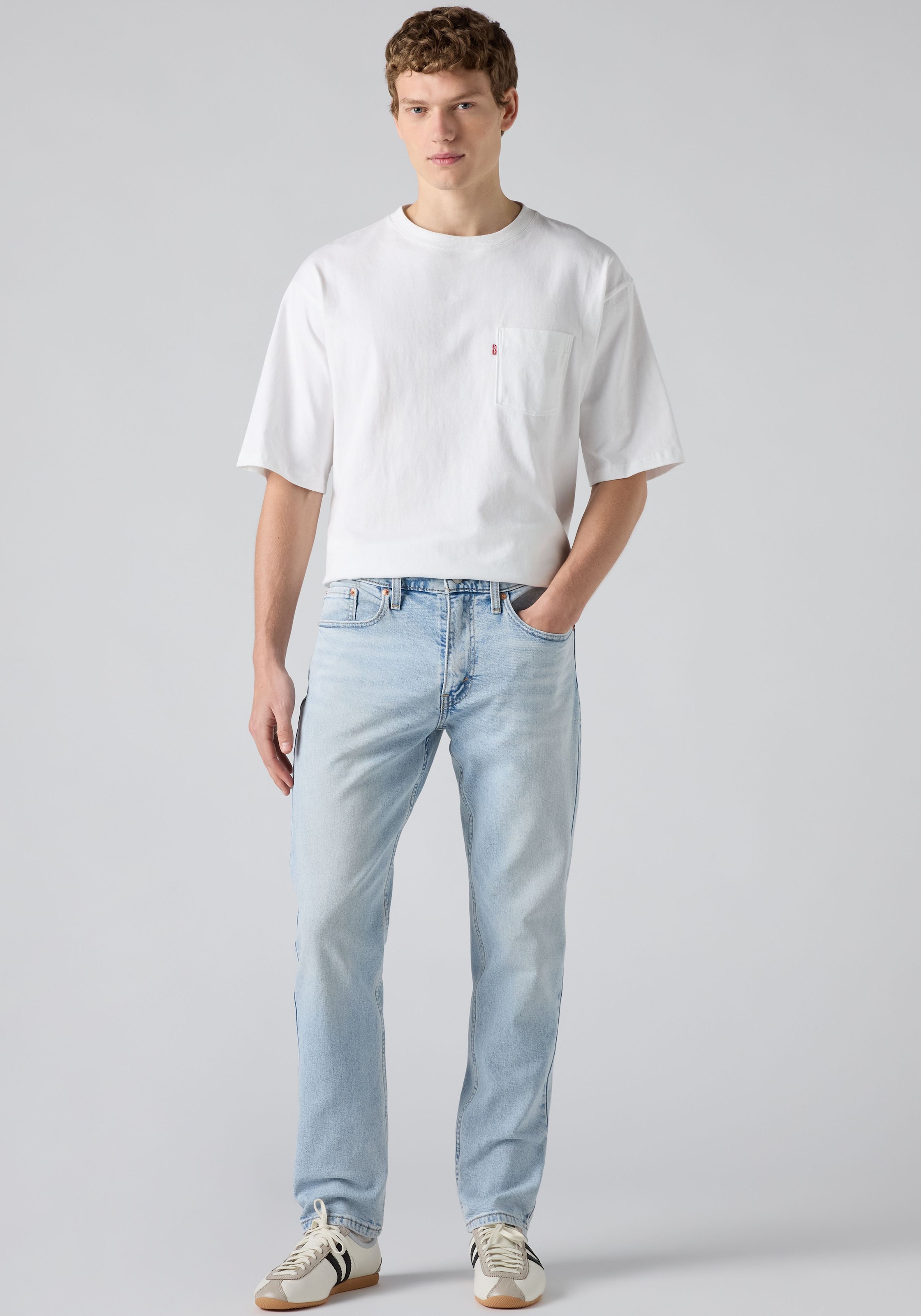 Levi's® Tapered-fit-Jeans in elegantem, modernem Stil