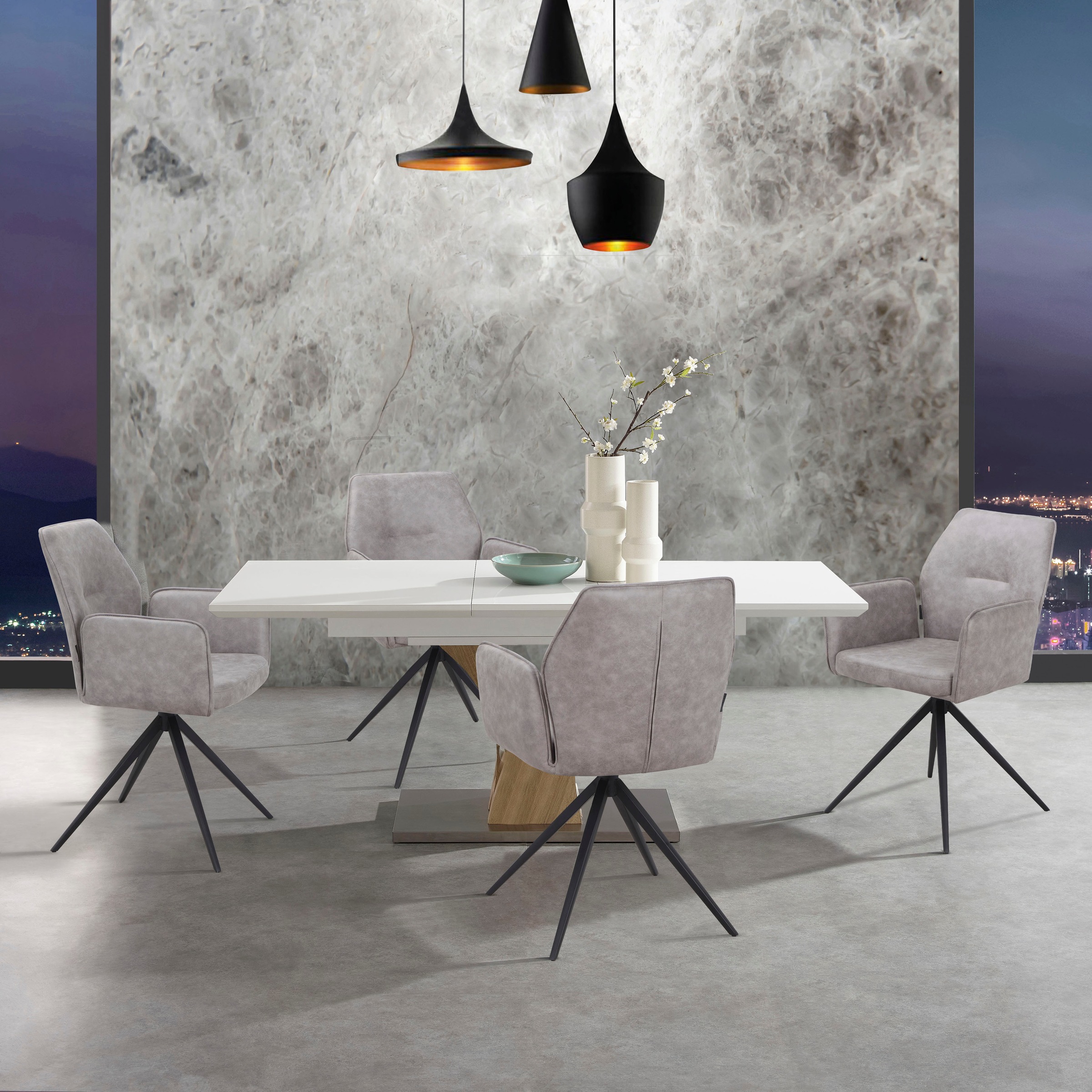 Places of Style Esszimmerstuhl »Ozias«, 2 St., Microfaser, Sitz und Rücken gepolstert, Gestell aus Metall schwarz, Sitzhöhe 50 cm
