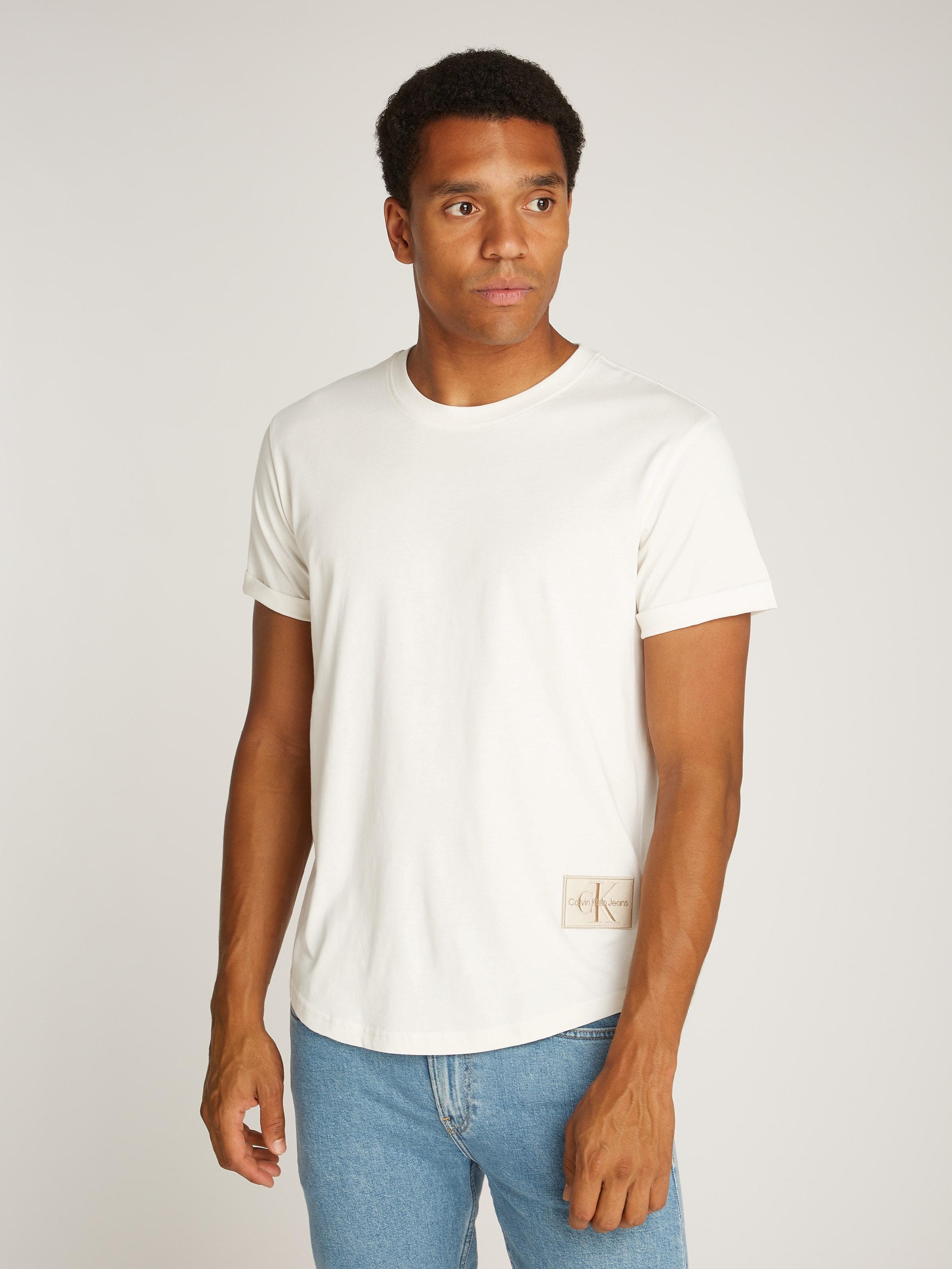 Calvin Klein Jeans T-Shirt "BADGE TURN UP SLEEVE", mit Logopatch günstig online kaufen