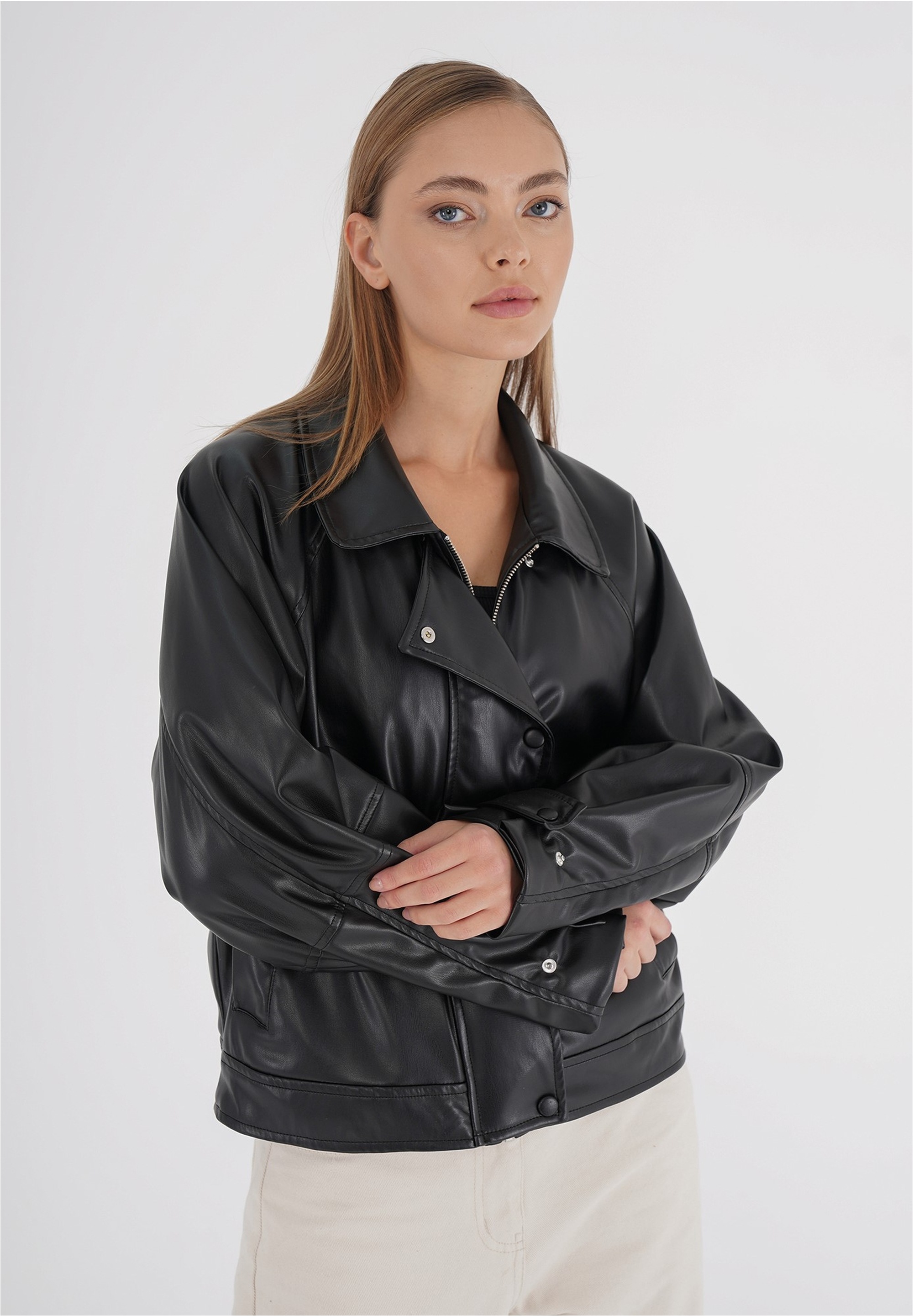 freshlions Outdoorjacke »Mina«, mit Riegeln an den Ärmeln
