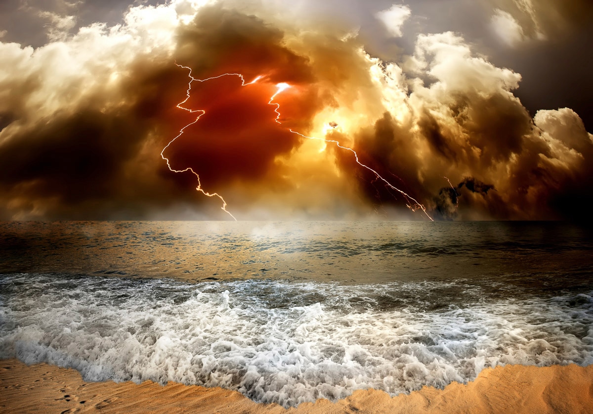 Papermoon Fototapete "Strand mit Gewitter"