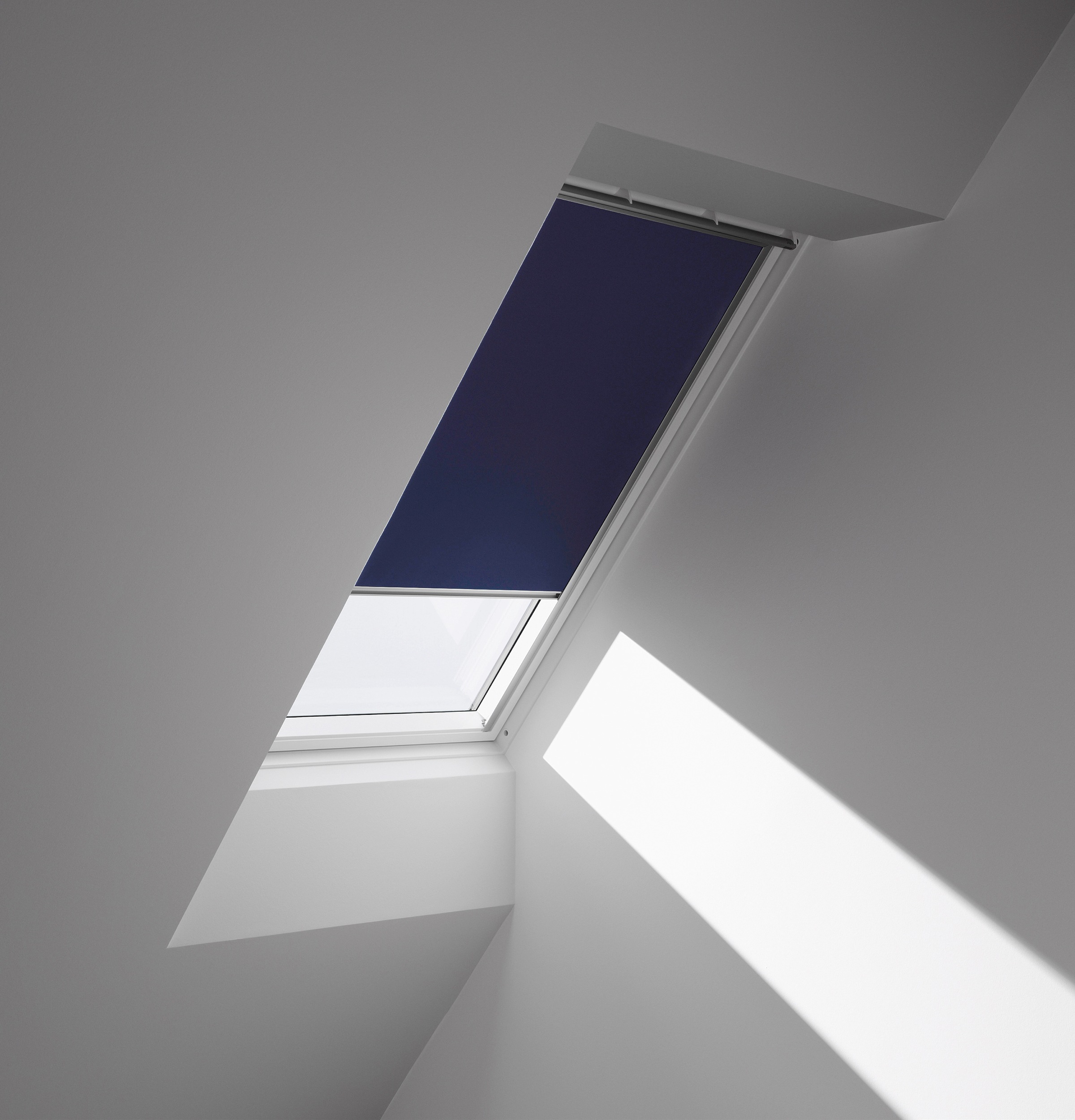 VELUX Verdunklungsrollo "DKL SK06/MK04/FK04/CK02/CK04/FK06/MK06 1100S", abdunkelnd, Verdunkelung, ohne Bohren, in Führun