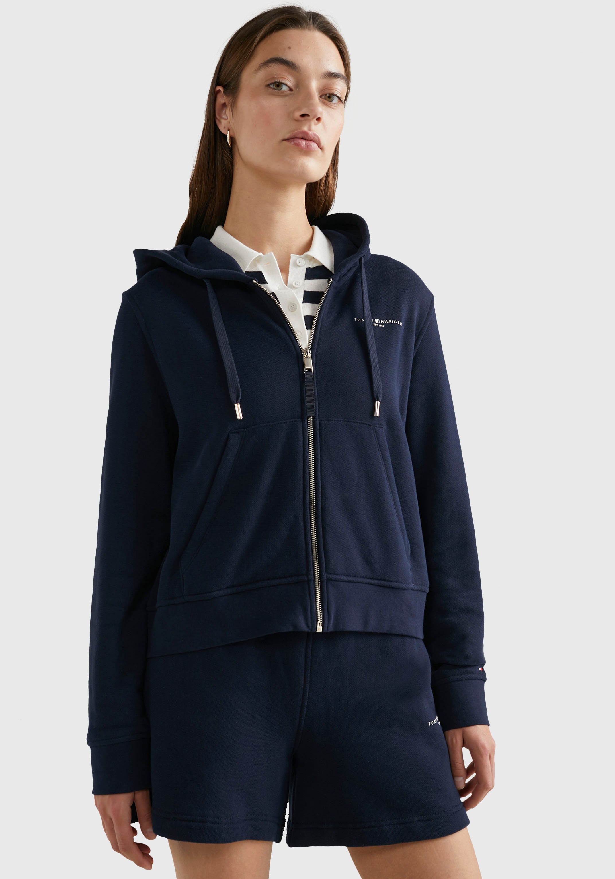 Tommy Hilfiger Kapuzensweatjacke "1985 REG MINI CORP ZIP HOODIE", von dem Jahr 1985 inspiriert