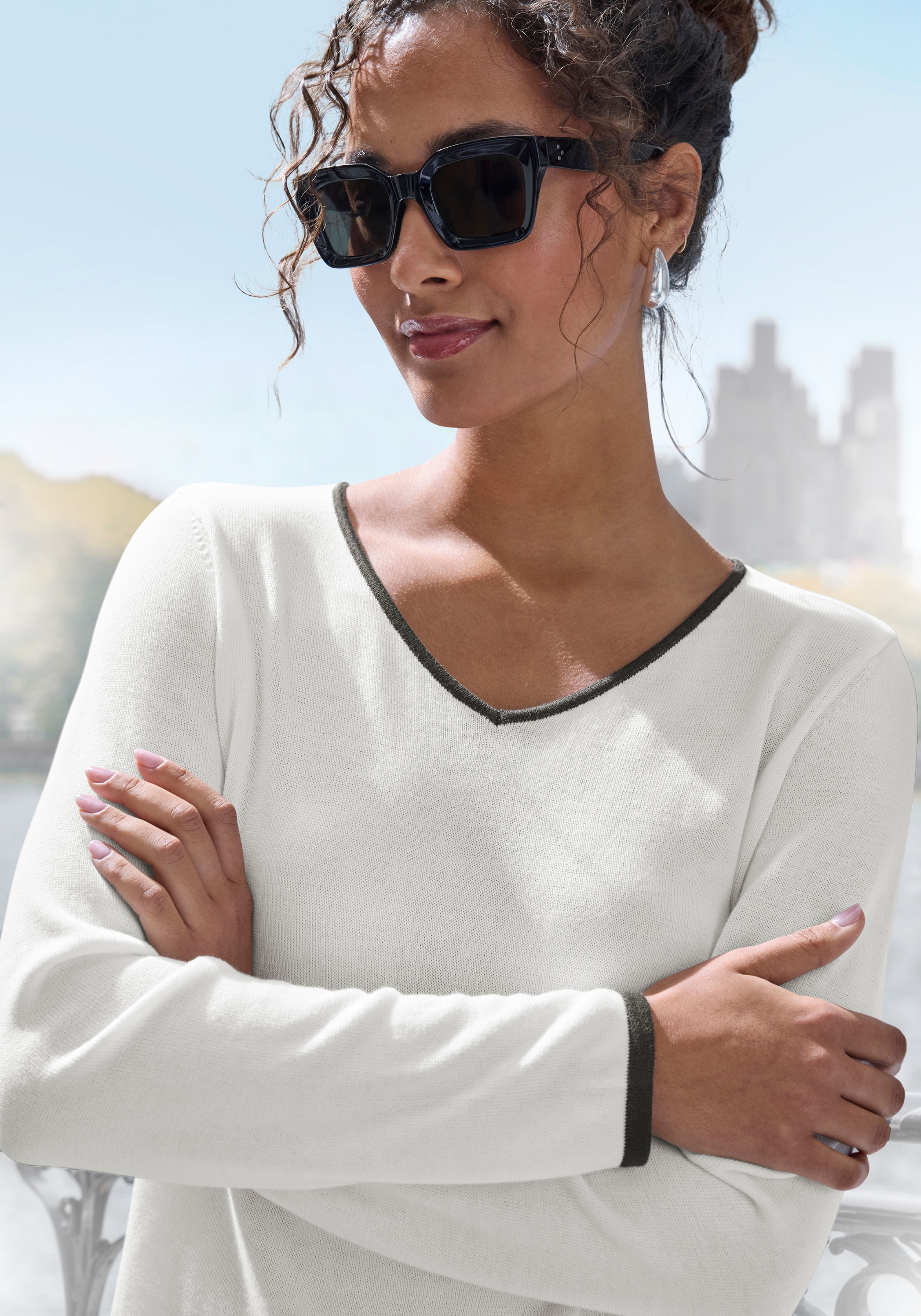 Vivance V-Ausschnitt-Pullover, mit Kontrastkanten, casual günstig online kaufen