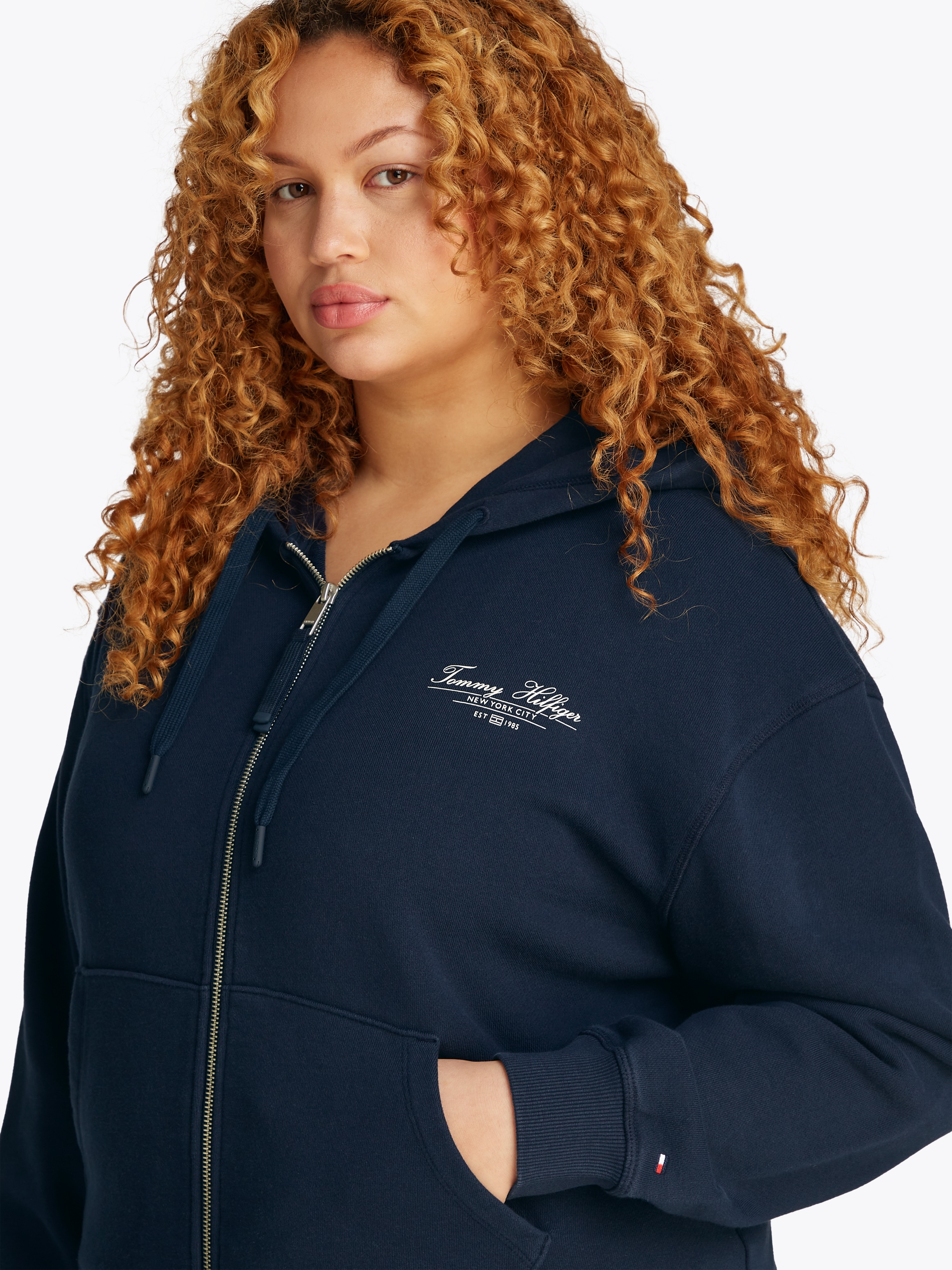 Tommy Hilfiger Curve Sweatjacke "CRV REG SCRIPT ZIP HOODIE", in Großen Größ günstig online kaufen