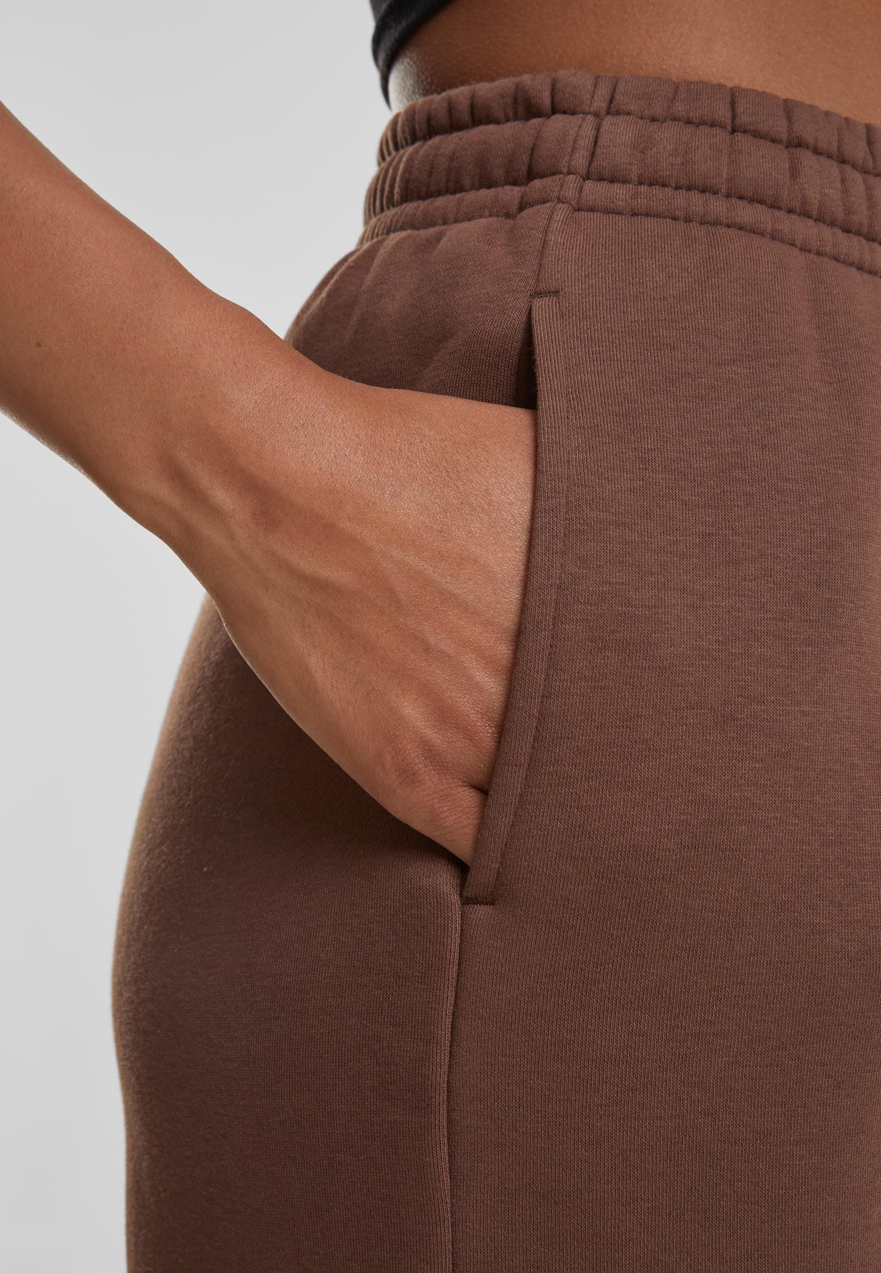 URBAN CLASSICS Jogginghose »Urban Classics Ladies Fluffy Sweatpants«, (1 tlg.)