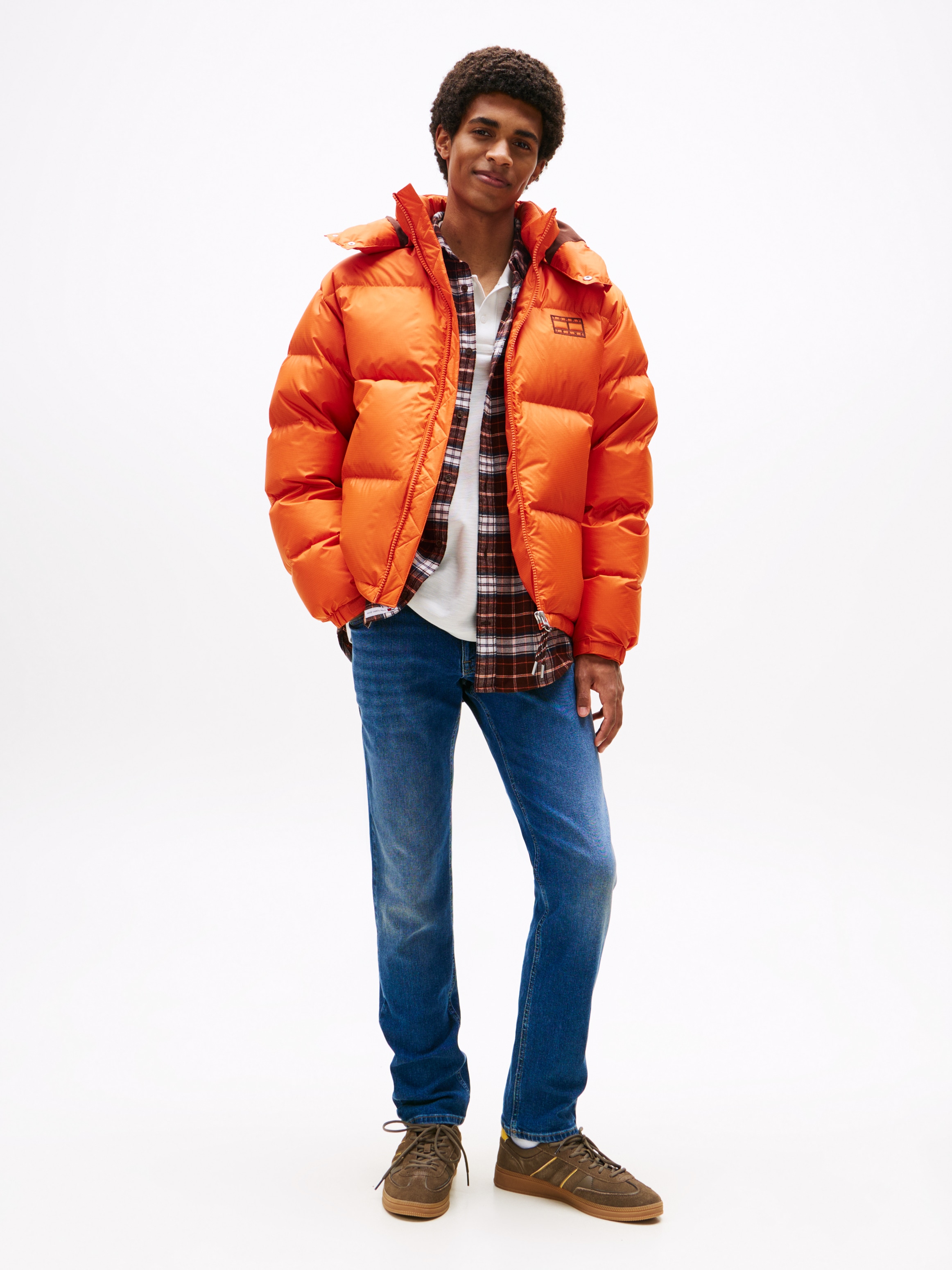 Tommy Jeans Gerade Jeans »Scanton Slim«, Mit Markenlabel aus Leder hinten