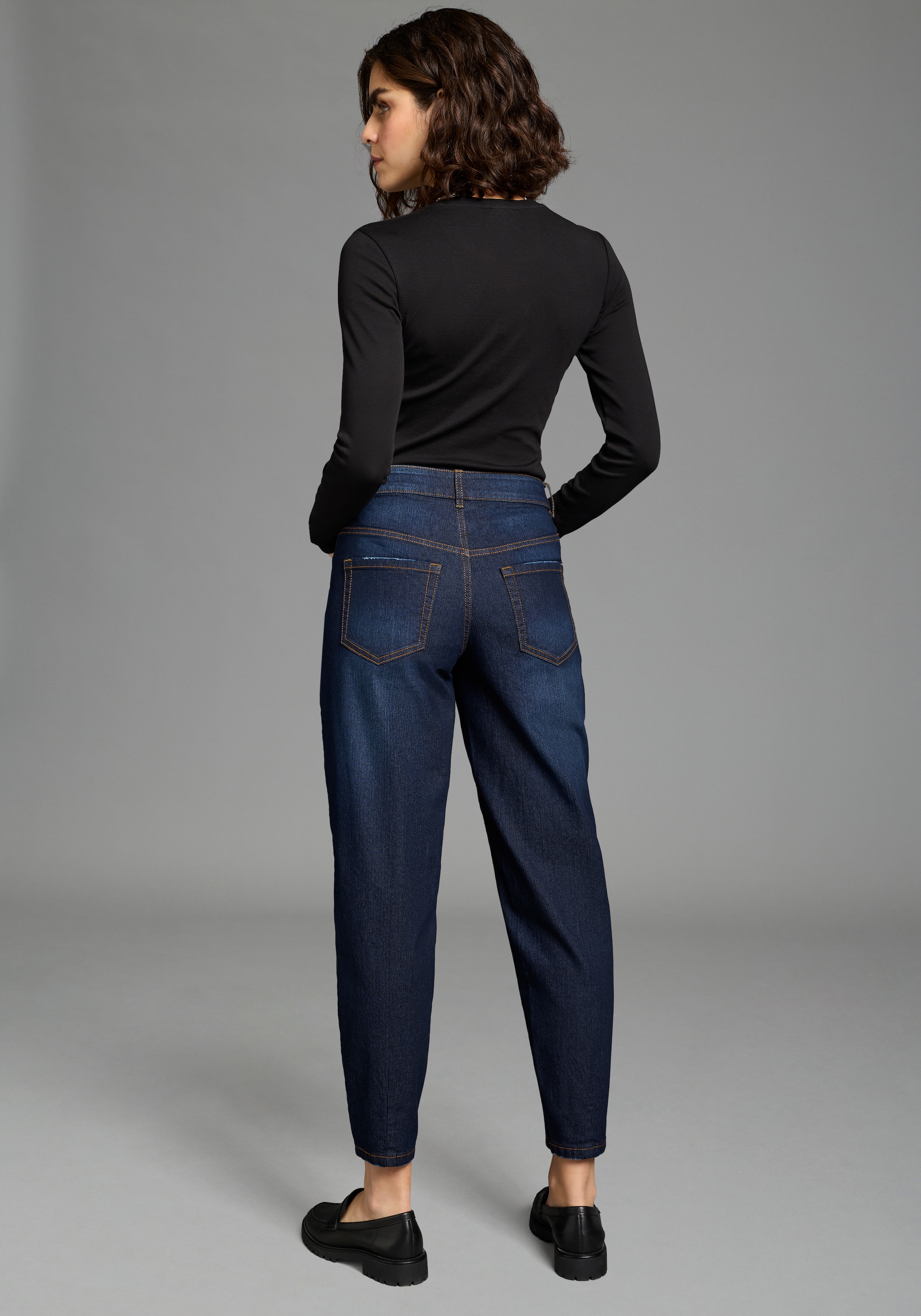 Arizona Comfort-fit-Jeans weite Beinform mit schmalem Abschluss, knöchellanger Schnitt