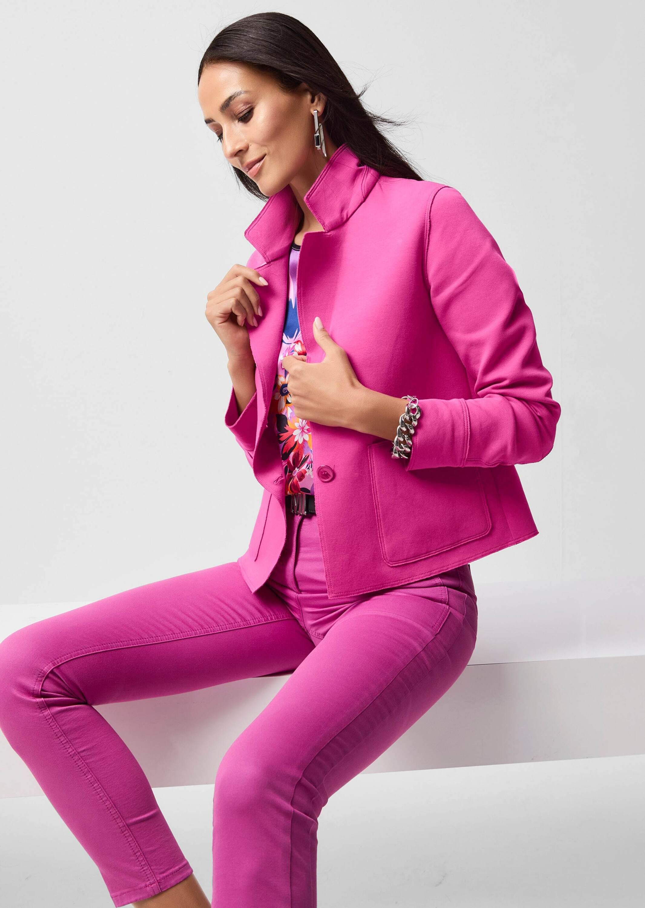 MADELEINE Outdoorjacke »Jacke Trendstarke Kurzjacke mit Kettenaufhänger«