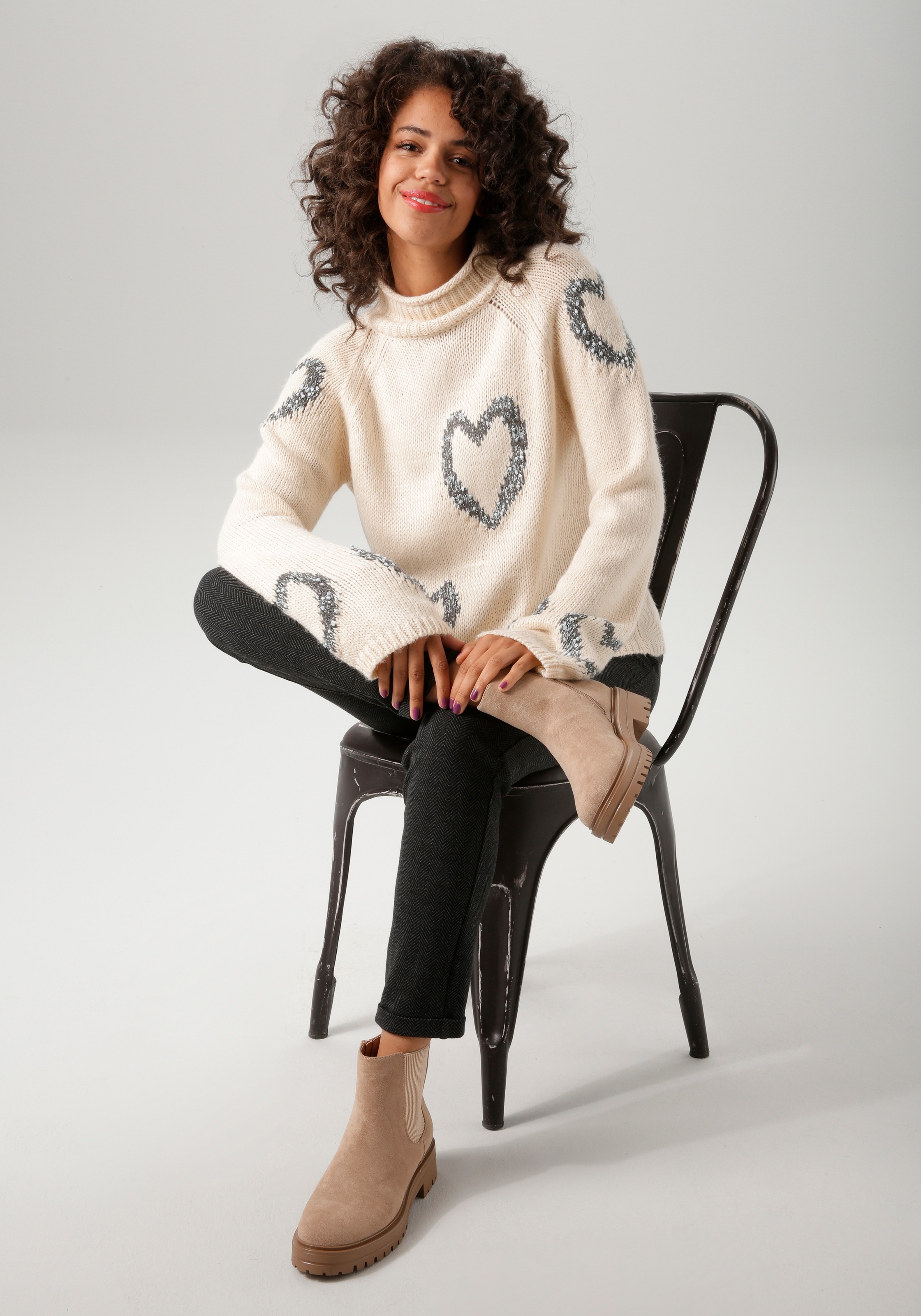 Aniston CASUAL Strickpullover, mit eingestrickten Herzen - NEUE KOLLEKTION