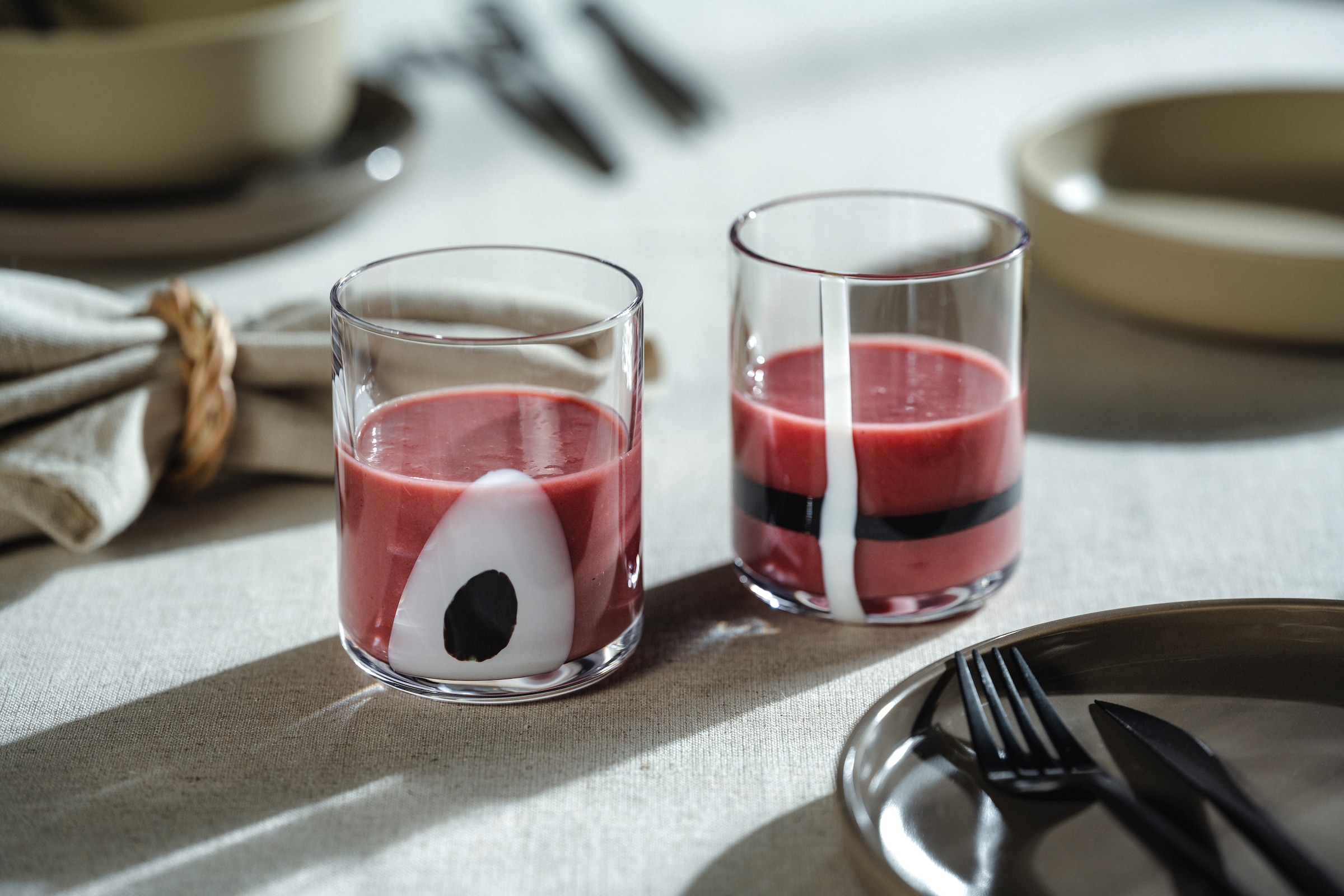 LEONARDO Gläser-Set »Trinkglas BANDA NERA, 300 ml, 2er-Set«, (Set, 2 tlg.), mit weißen und schwarzen Dekor