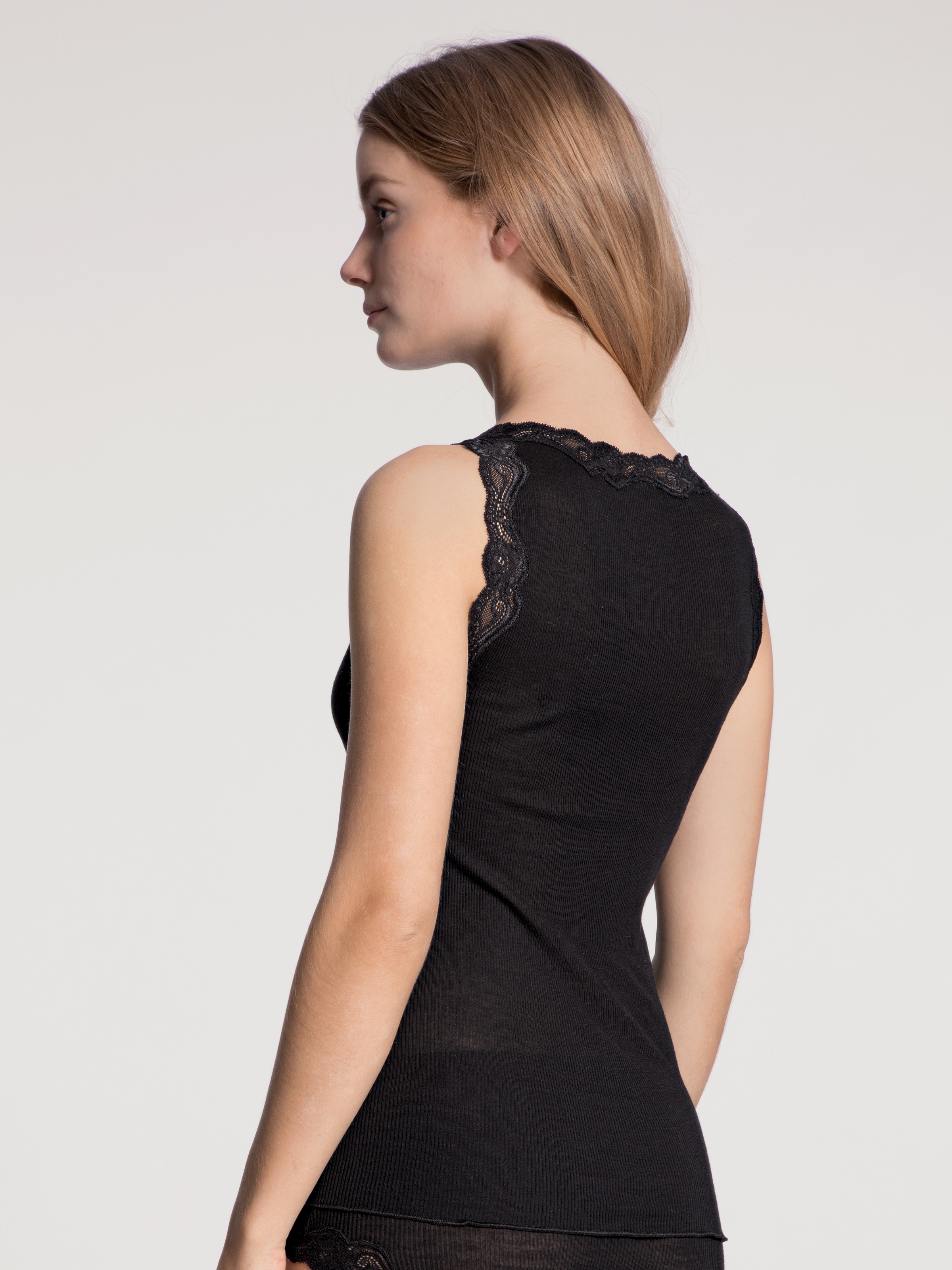 Thumbnail - CALIDA Spitzentop "Richesse Lace", edler Spitzenbesatz, Feinripp-Qualität, wärmend