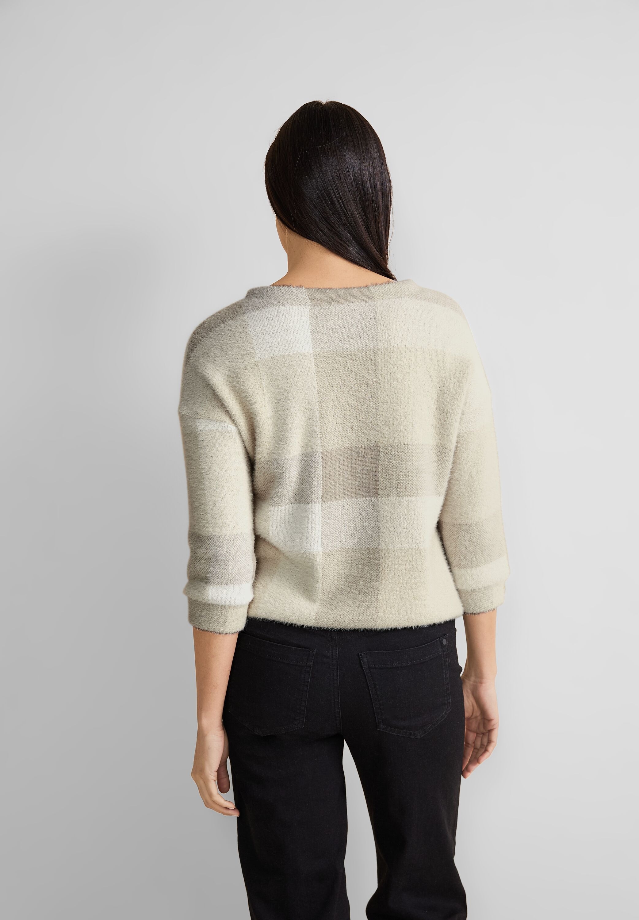 3/4-Arm-Shirt STREET ONE, Damen, Gr. 44, beige (light smooth sand), Stoff, 65% Nylon, 20% Polyester, 15% Viskose, kariert, gerade hüftlang, U-Boot-Ausschnitt, Bündchen, Shirts 3/4-Arm-Shirt, mit 3/4 Ärmeln 3