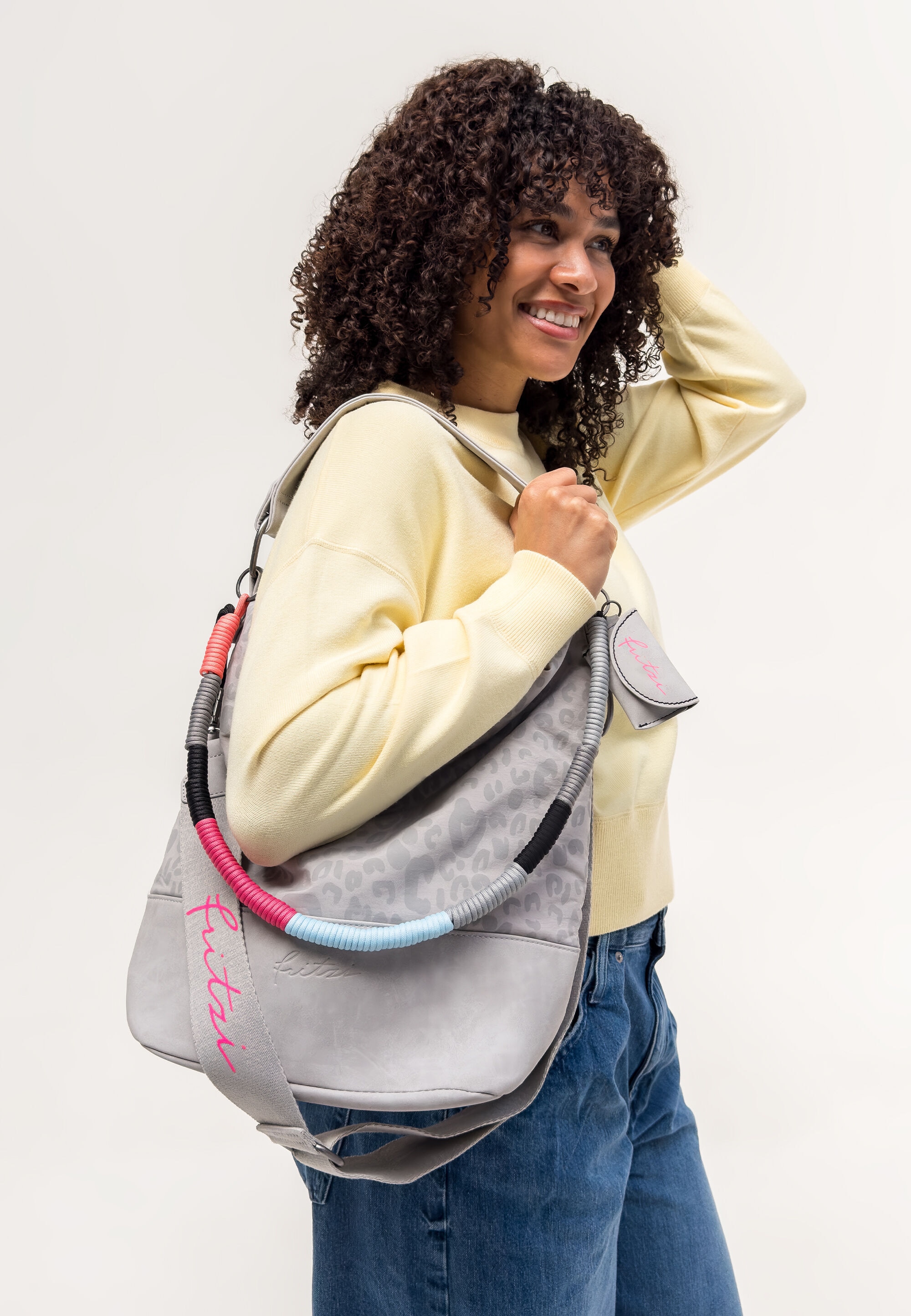 Fritzi aus Preußen Schultertasche »Olga Limited Leo Rainbow« mit Leo-Print