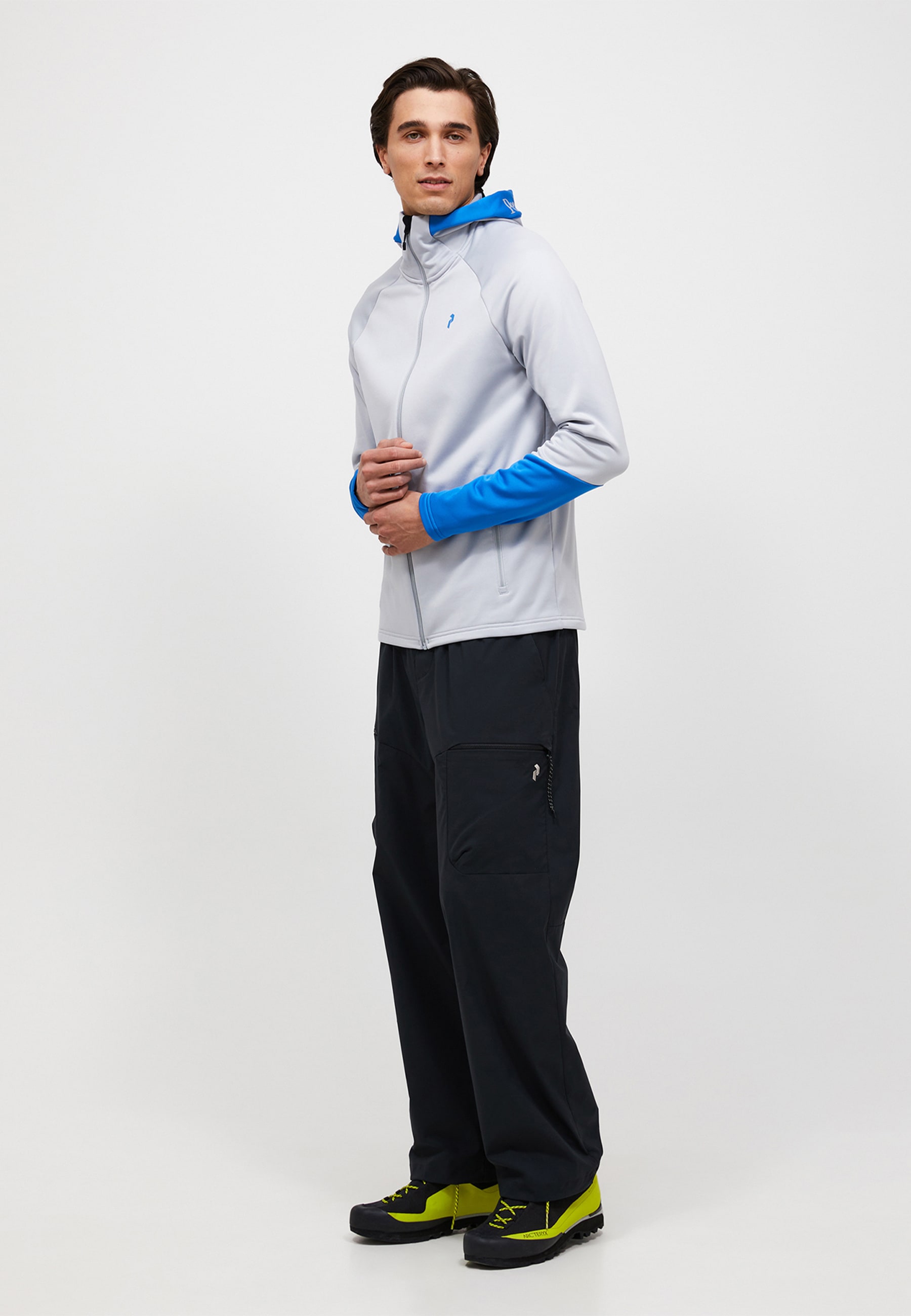 Peak Performance Fleecejacke »M Rider Essentials Midlayer Zip Hood« mit sportivem Design