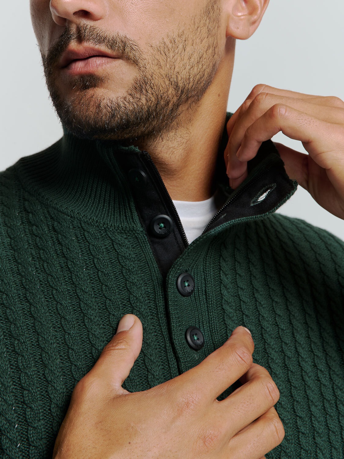 NO EXCESS Rollkragenpullover »No Excess Jacquard-Pullover mit Halbknopfleiste«