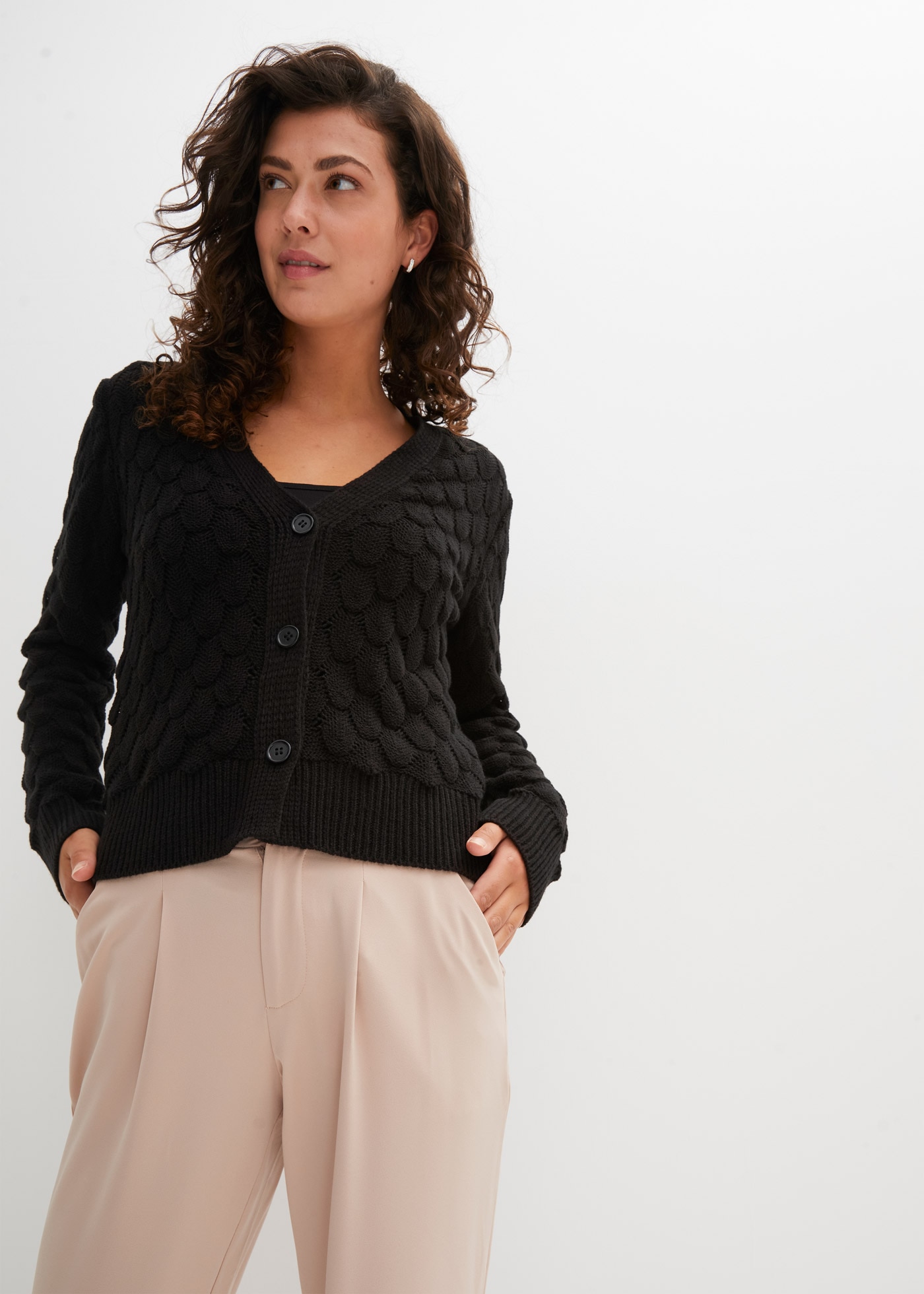 bonprix "Ajour-Strickjacke" lockere Passform, luftiges Strickmuster, unifarben, mit Knopfleiste
