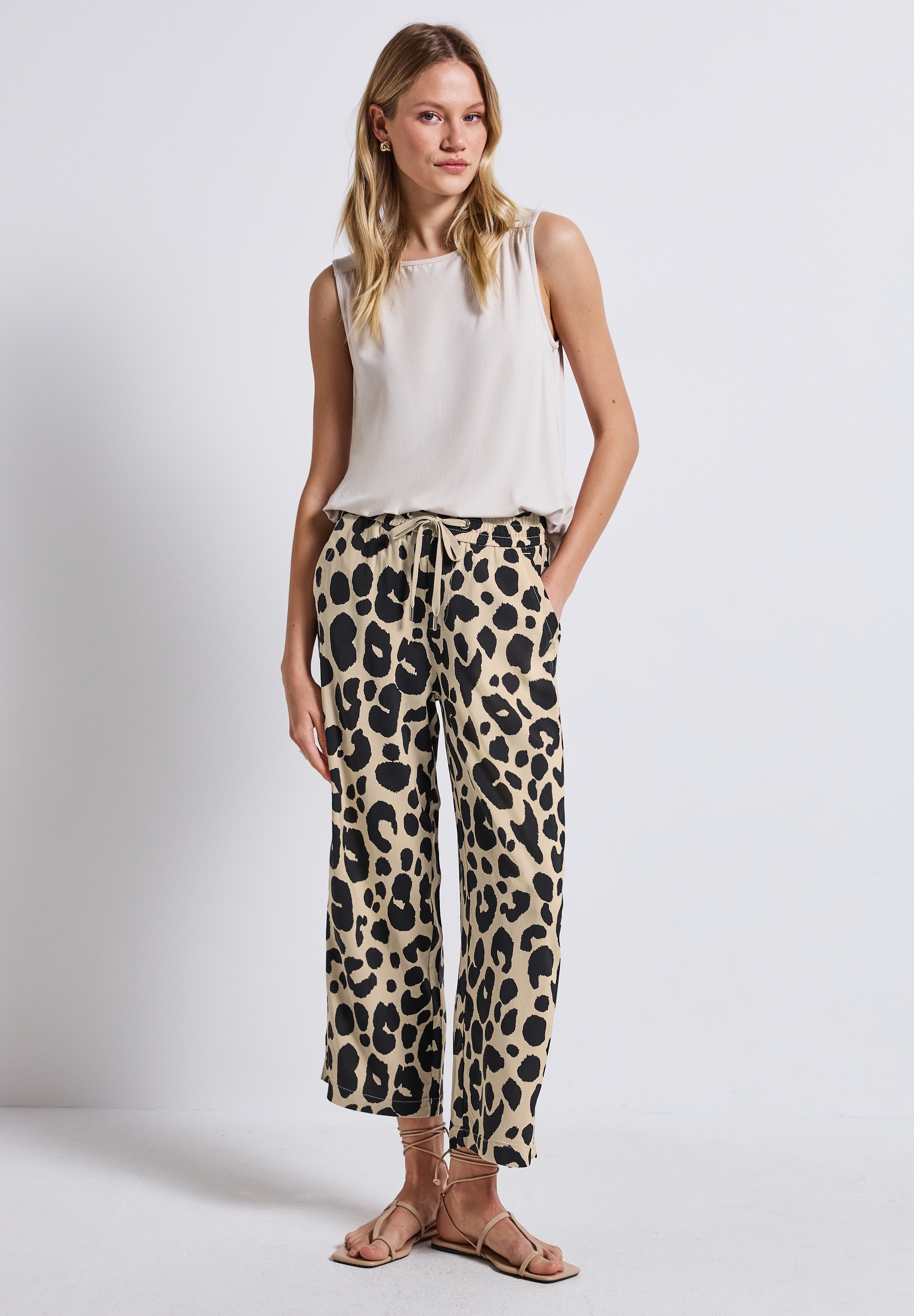 STREET ONE Stoffhose, High Waist