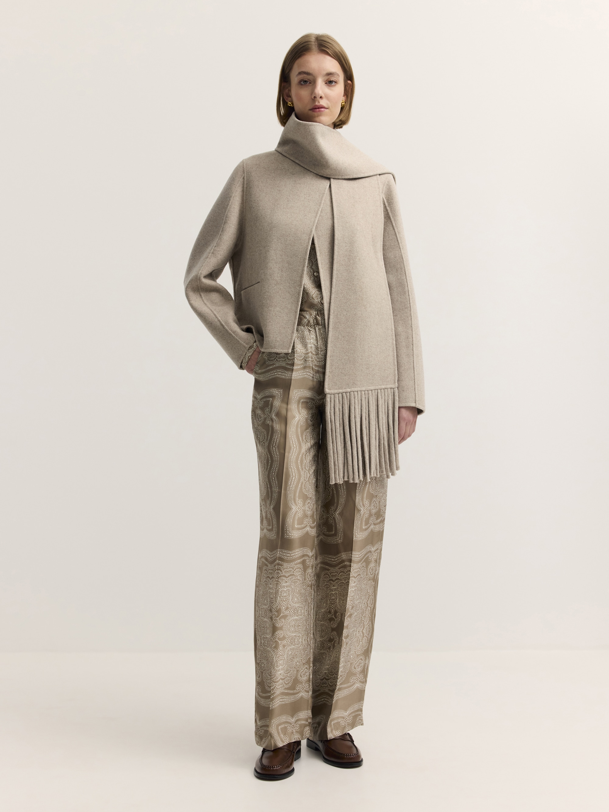 bugatti Kurzjacke »Regular Fit« ohne Kapuze Doubleface Wollmix passender Schal inklusive