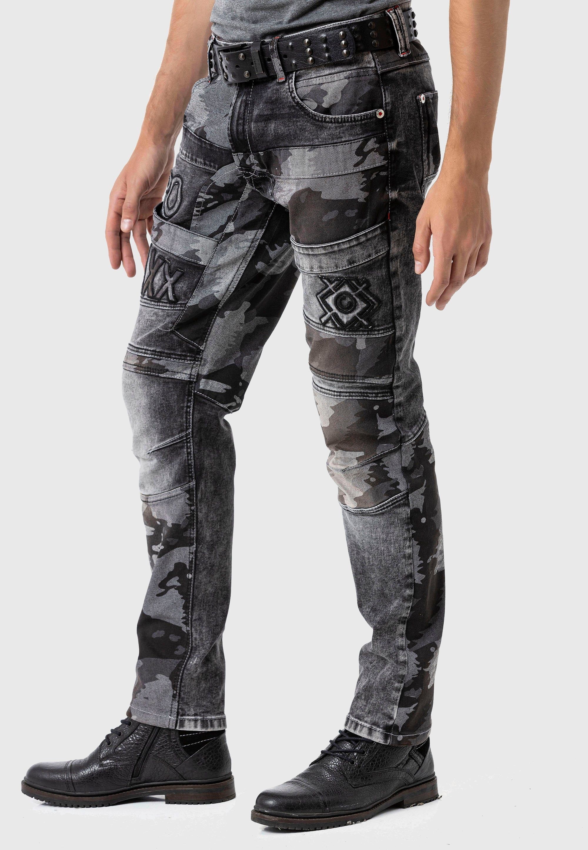 Cipo & Baxx 5-Pocket-Jeans »Jeans«, im Camouflage-Look