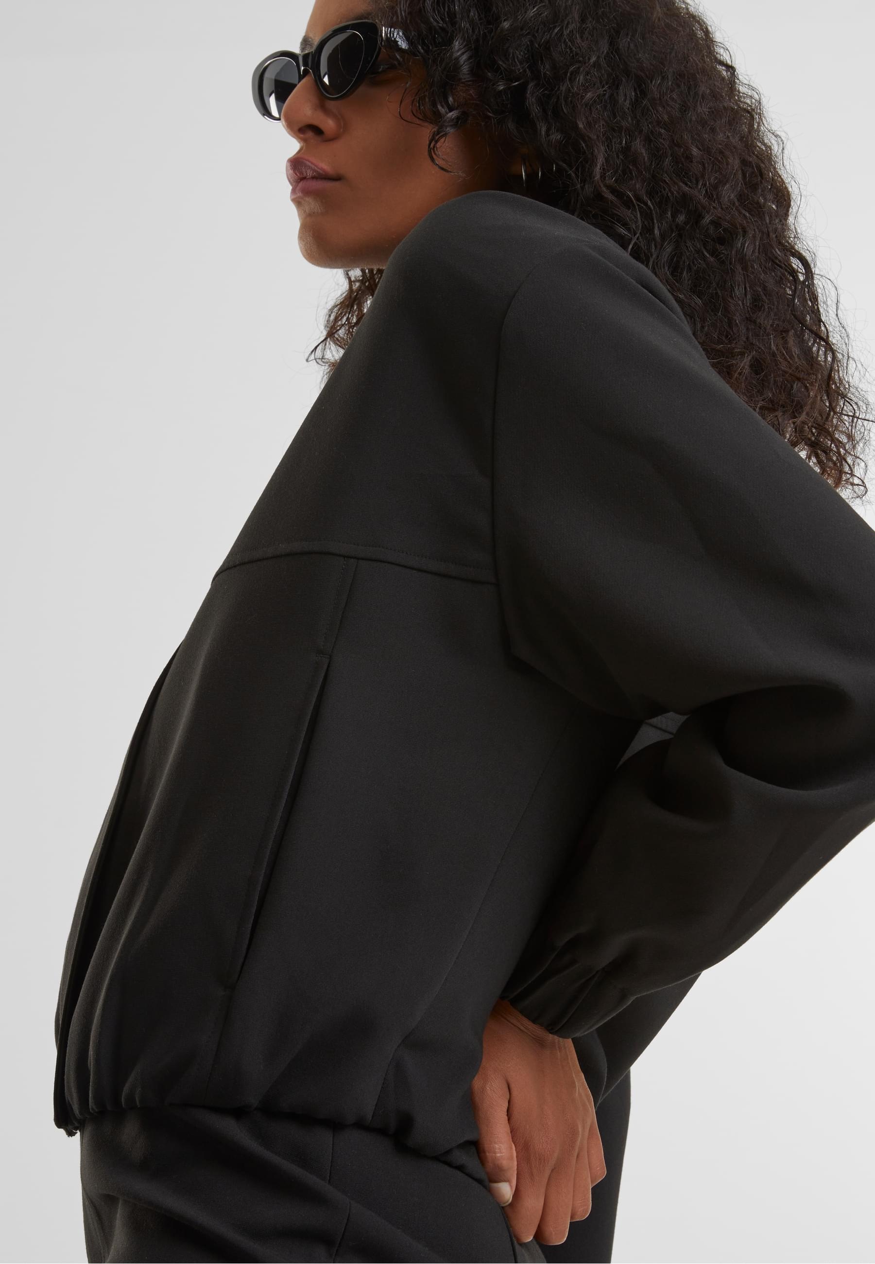URBAN CLASSICS Allwetterjacke »Urban Classics Ladies Short Blouson«, (1 St.), ohne Kapuze