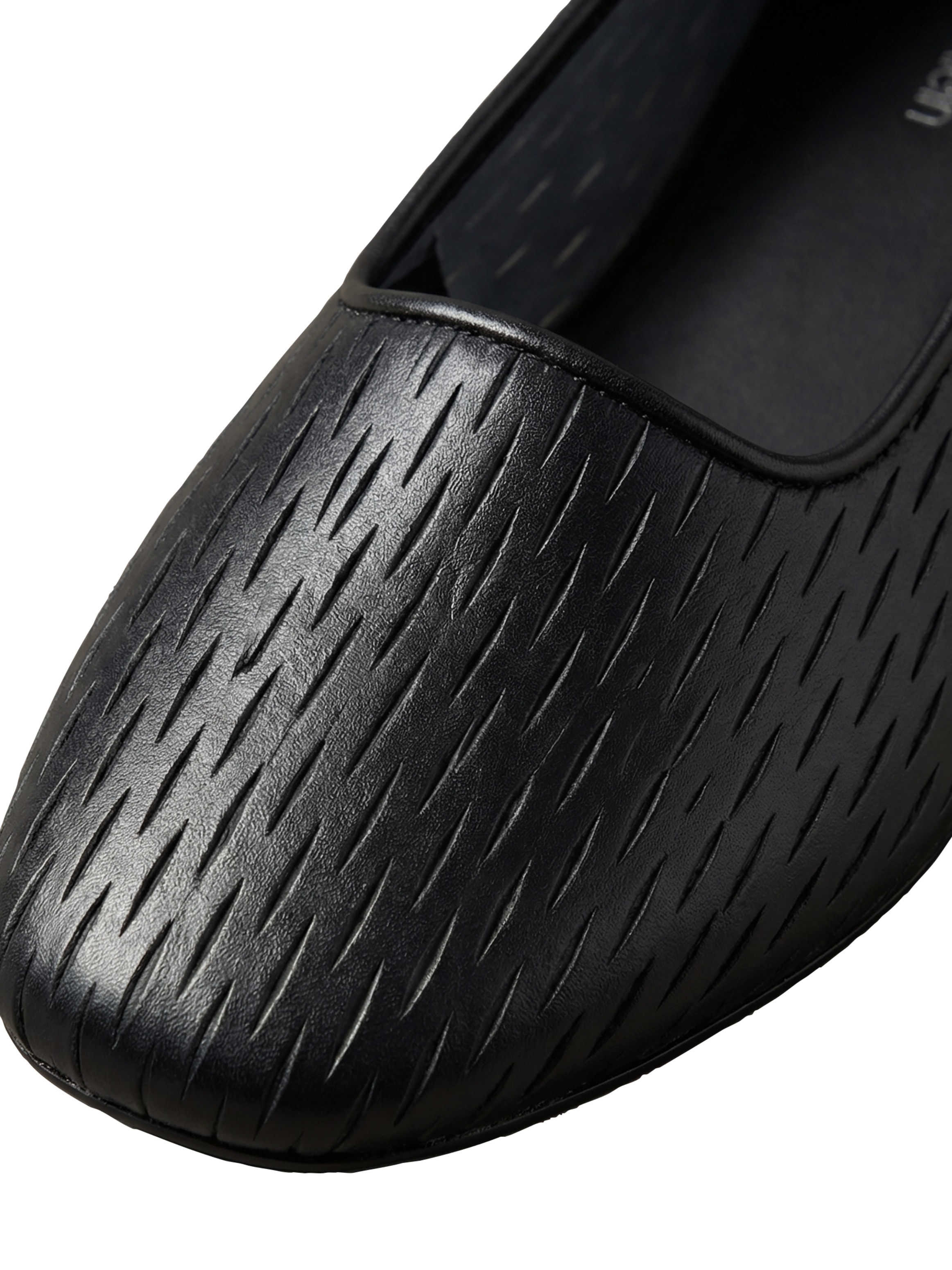 Calvin Klein Ballerina »OBLIQUE BALLERINA CUT LTH«  Schlupfschuh, Flats, Loafer mit Textur