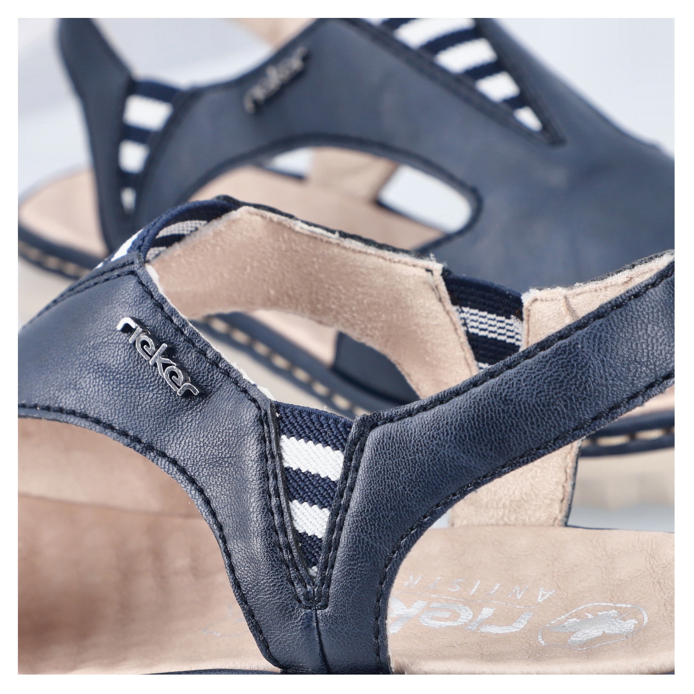 Rieker Sandale, Sommerschuh, Sandalette, Schlupfschuh mit kontrastfarbener Ziernaht